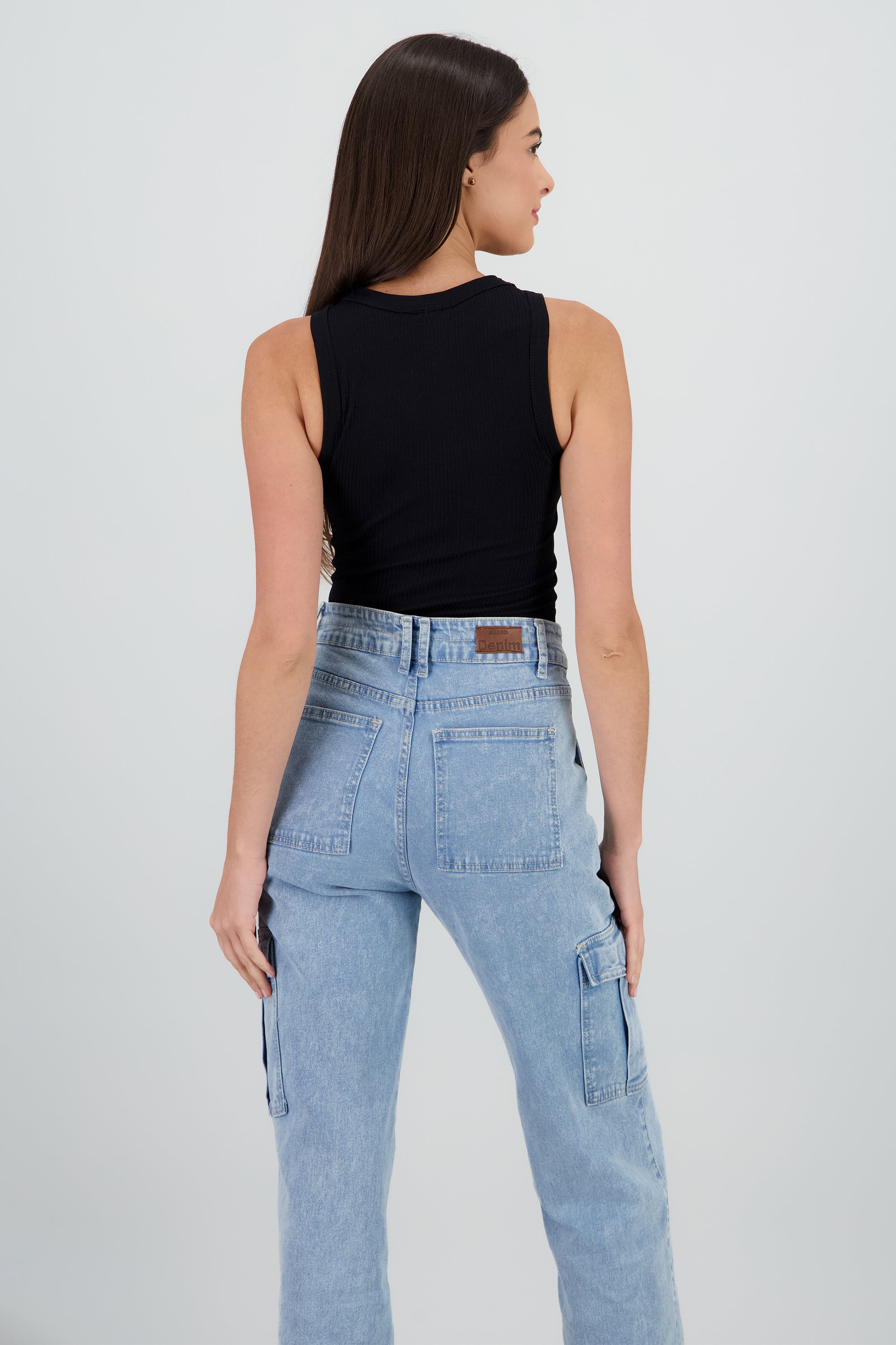Top sin manga detalle seamless liso NEGRO
