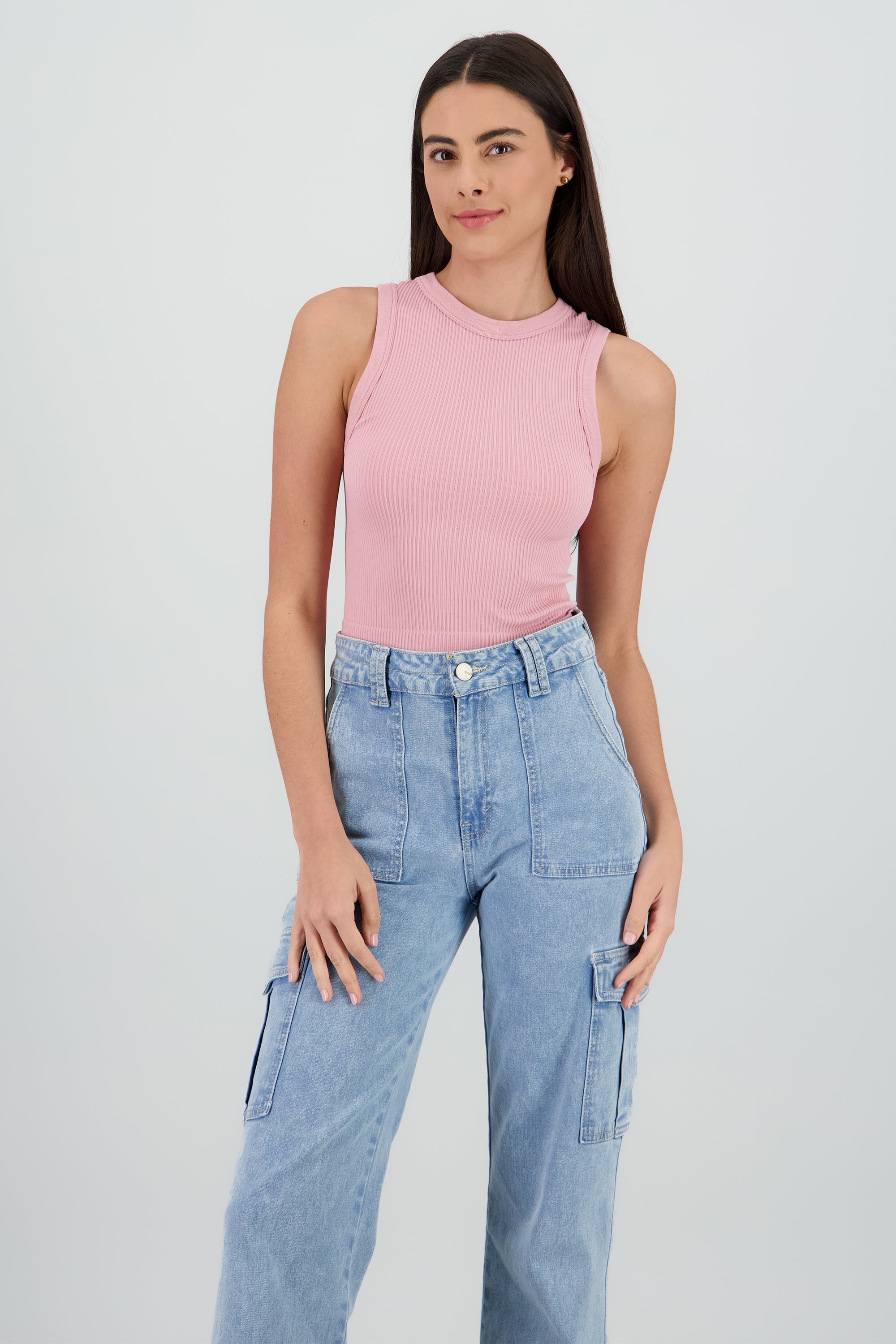 Top sin manga detalle seamless liso ROSA