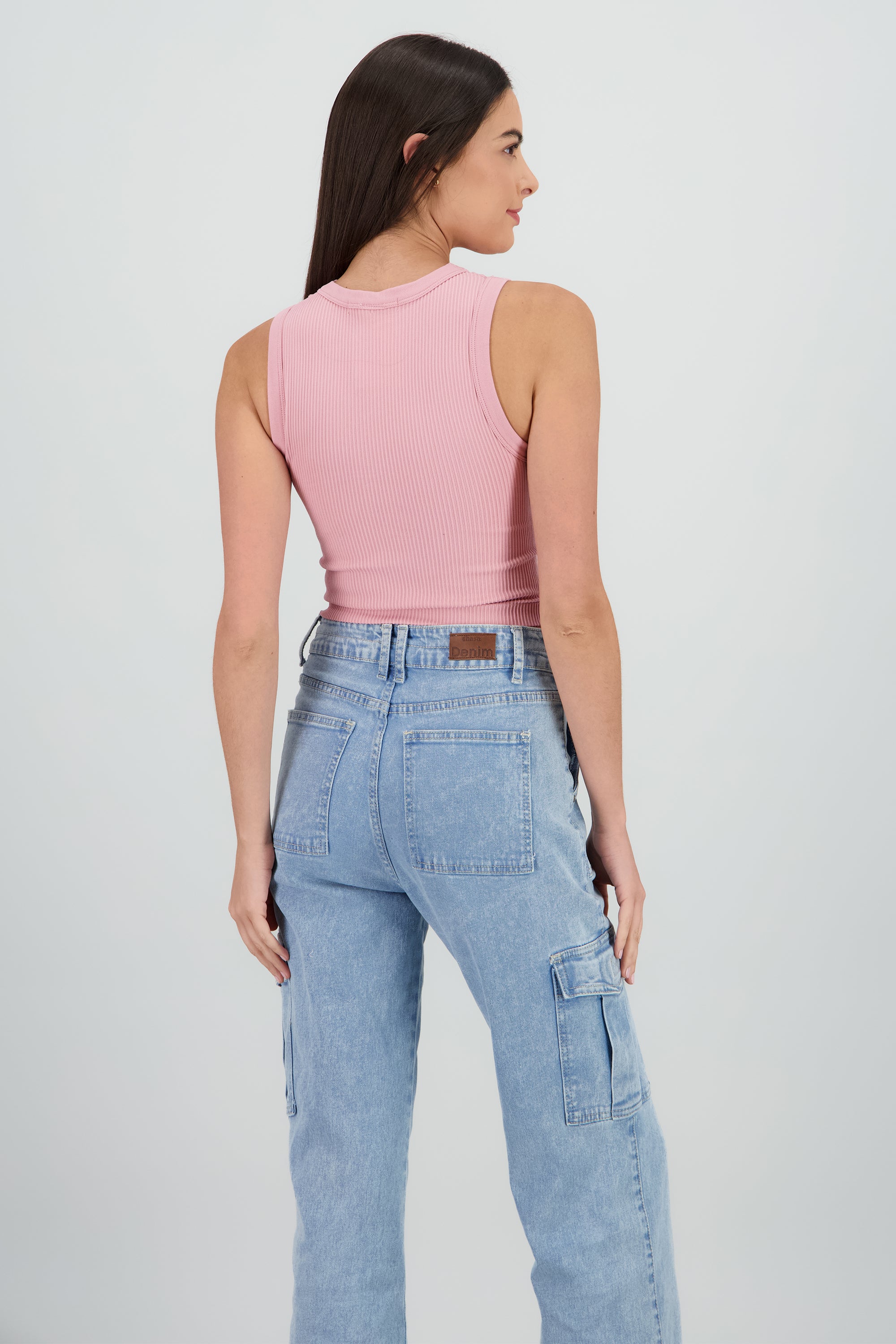 Top sin manga detalle seamless liso ROSA