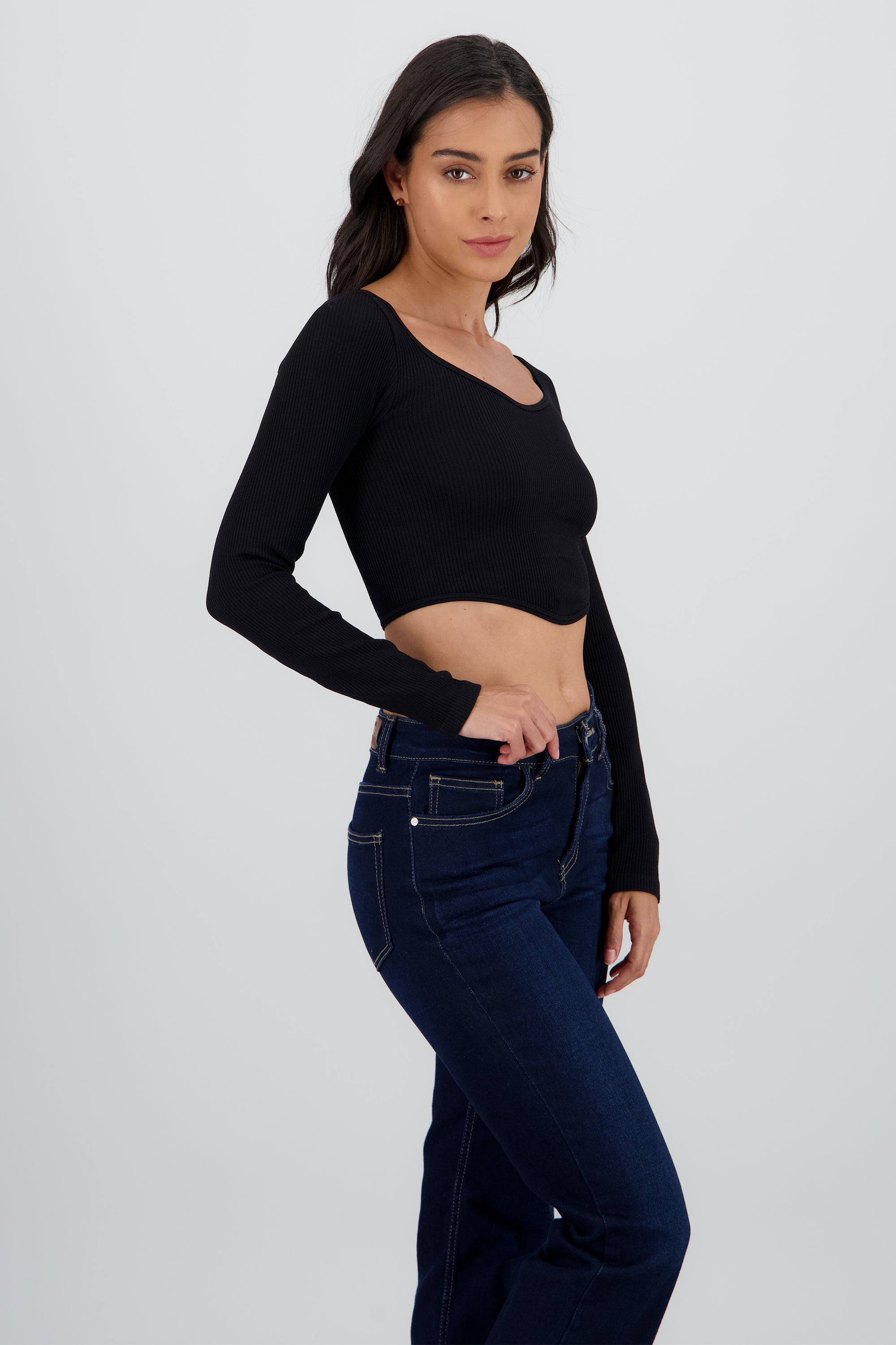 TOP MANGA LARGA CUELLO REDONDO RIB NEGRO