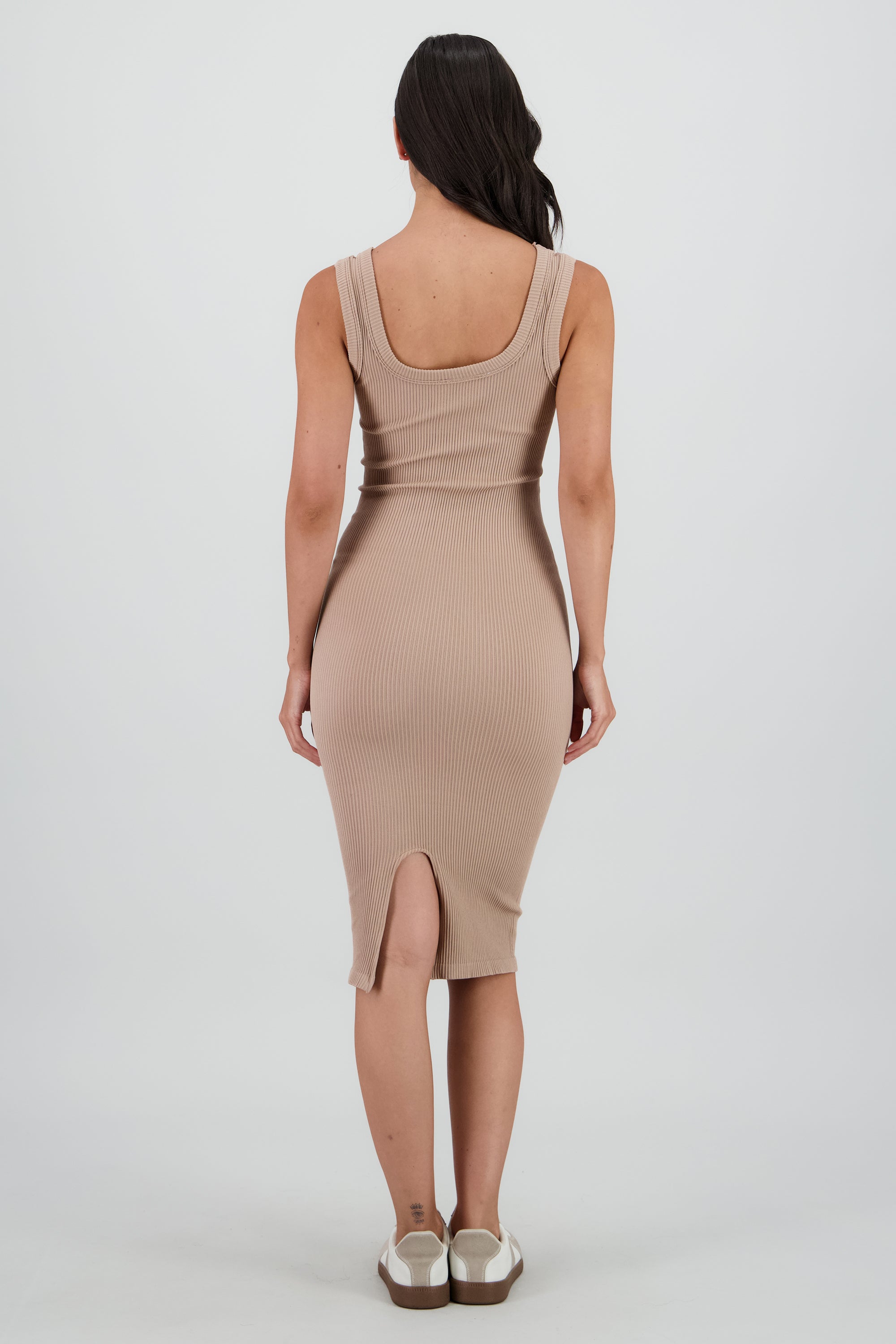 vestido midi detalle seamless liso BEIGE