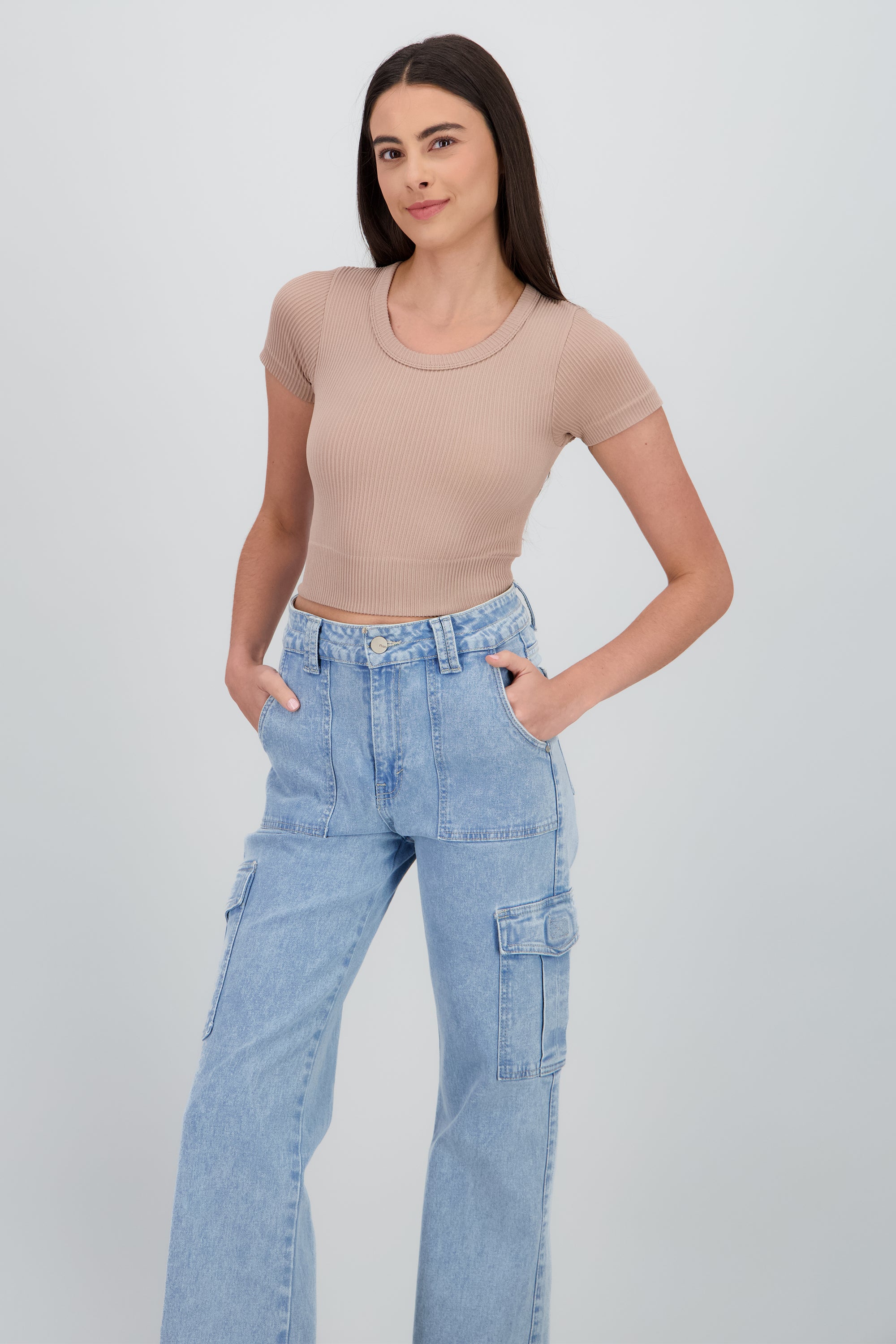Top manga corta cuello redondo BEIGE