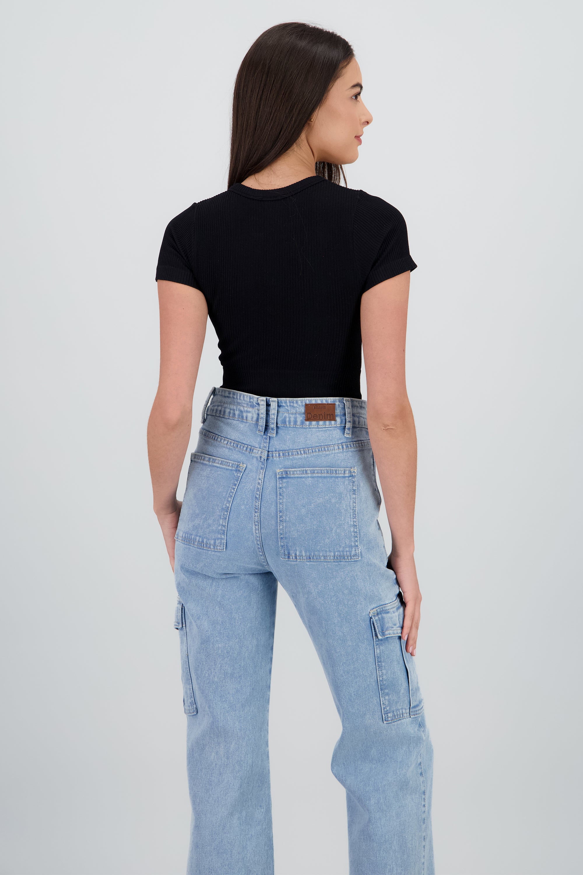 Top manga corta cuello redondo NEGRO