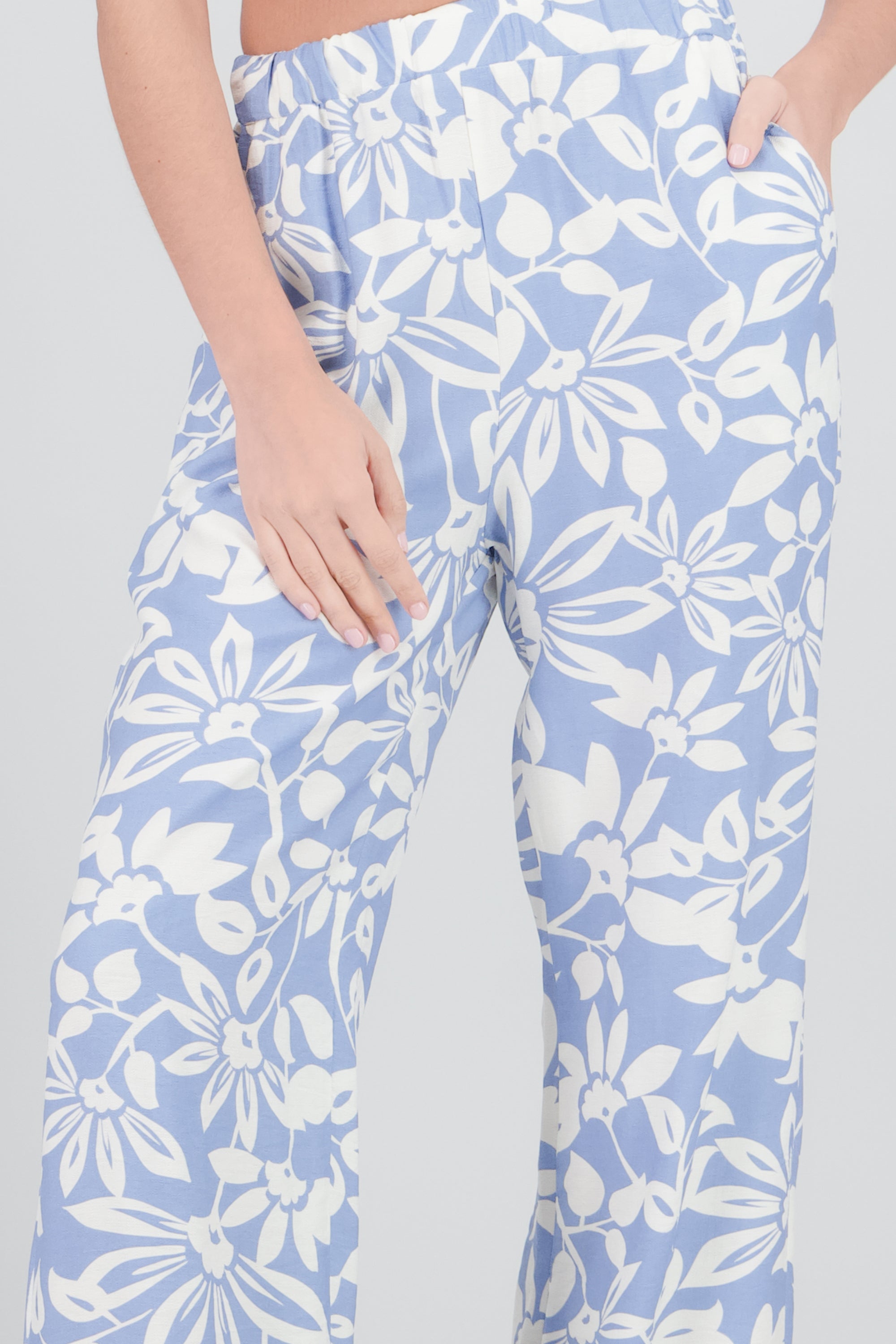 Pantalon wide leg estampado flores AZUL COMBO