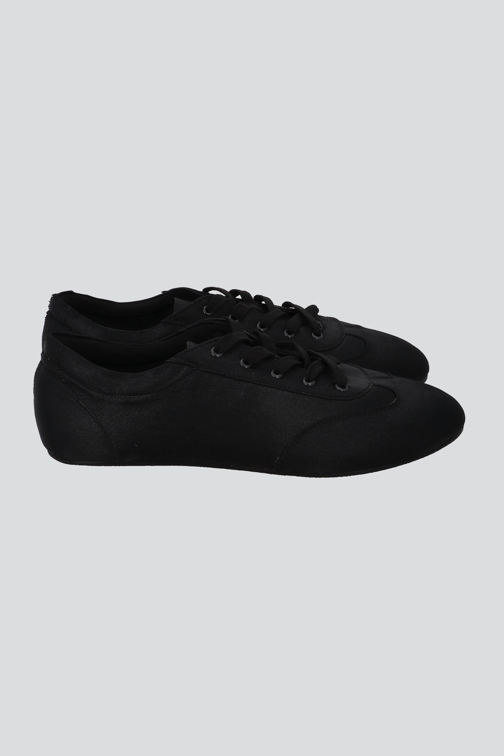 Tenis sencillos suela delgada tela NEGRO