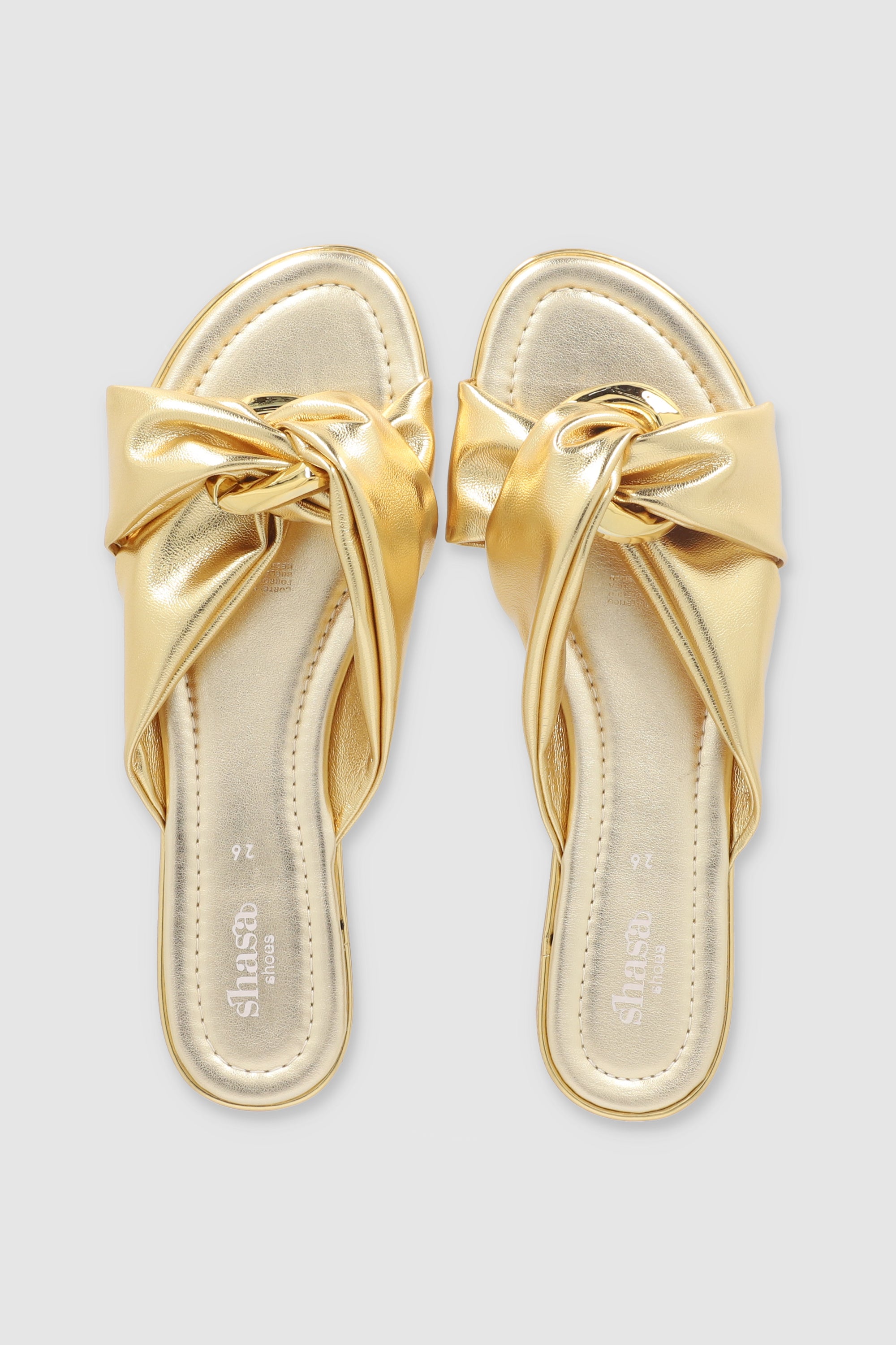 Sandalia moño detalle metal ORO