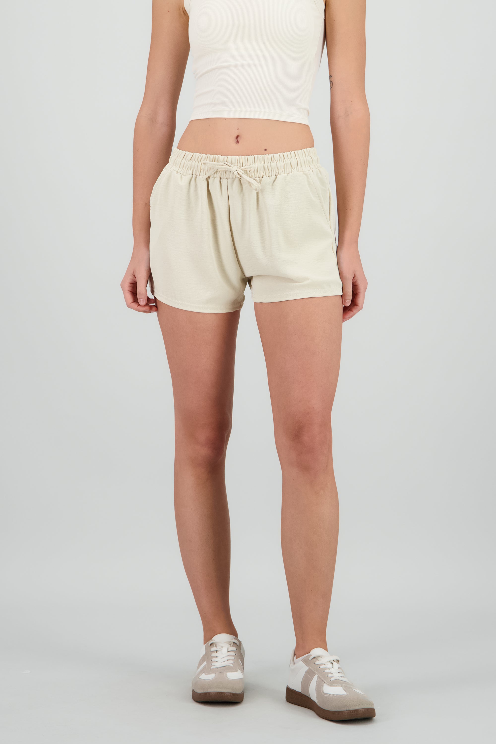 Short corto detalle jareta KHAKI