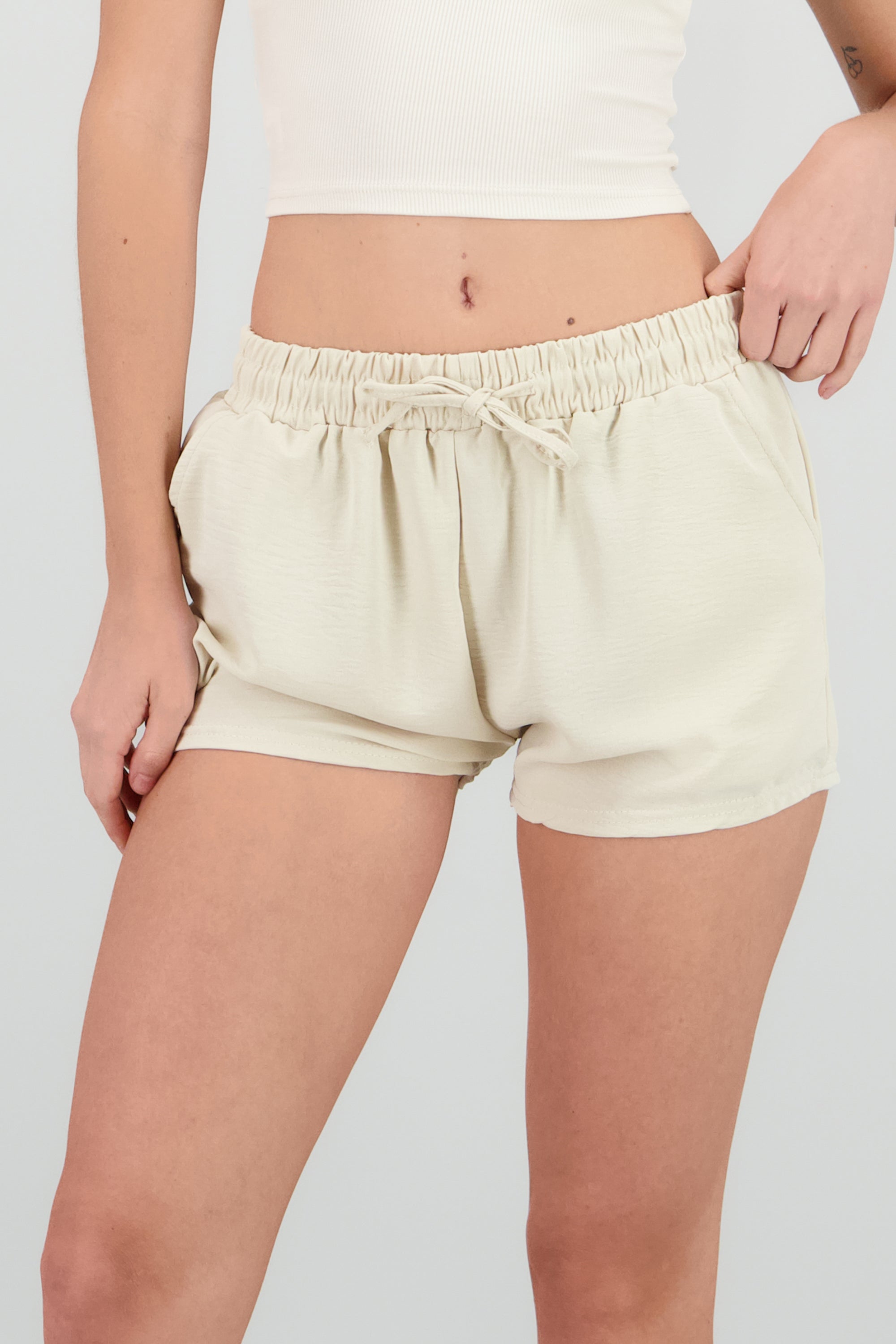 Short corto detalle jareta KHAKI