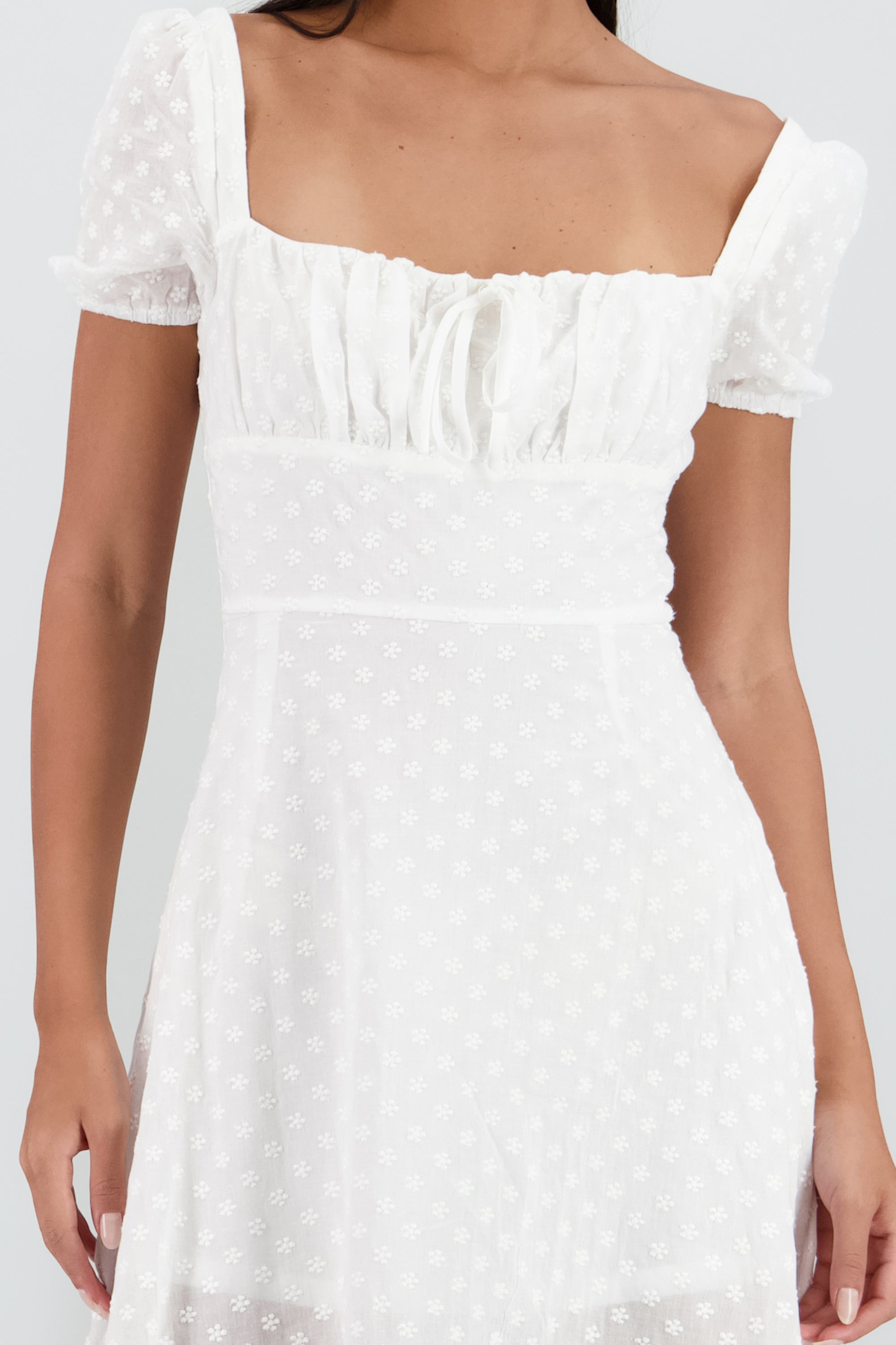 Vestido midi flores bordad BLANCO
