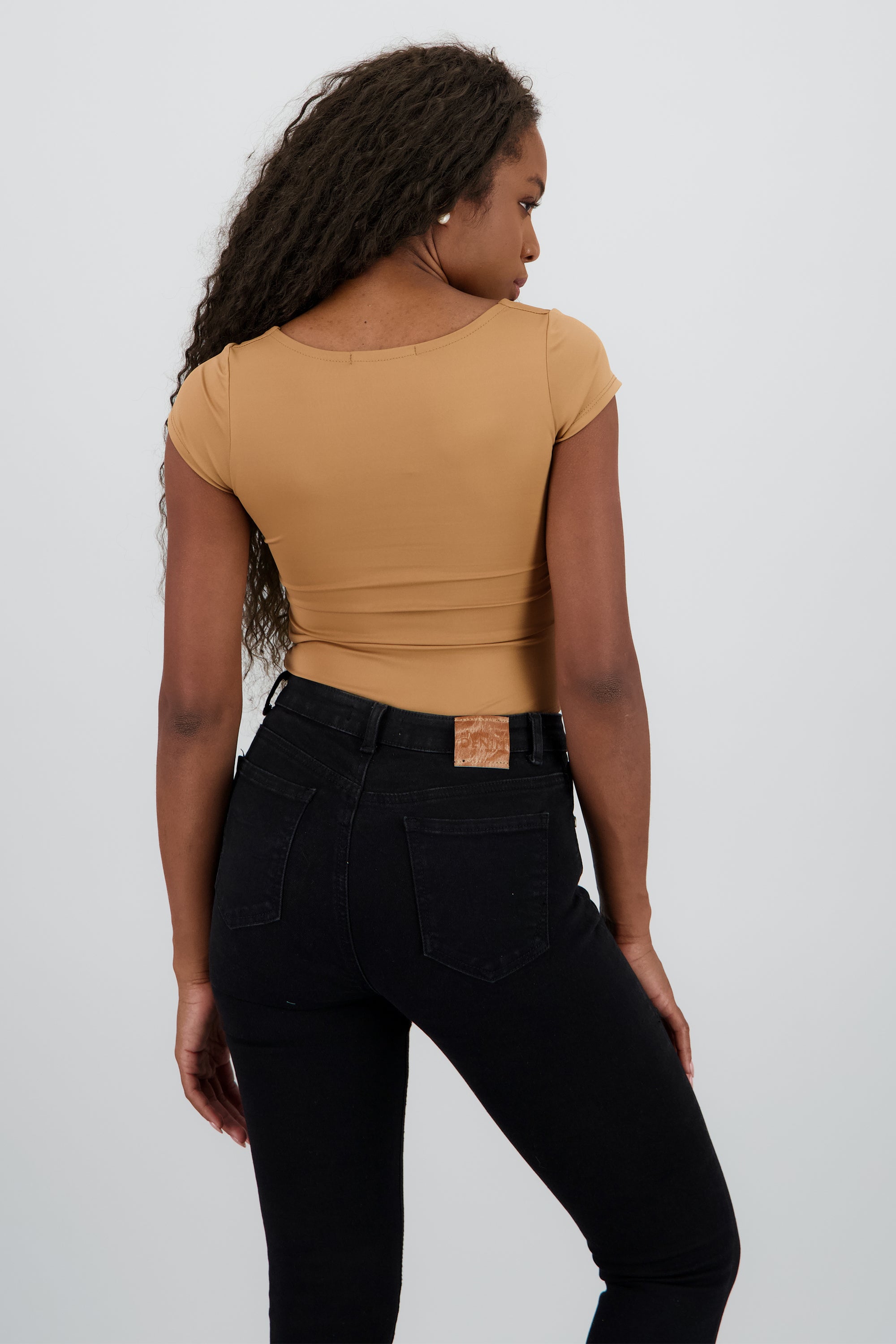 Bodysuit escote cuadrado CAMELLO