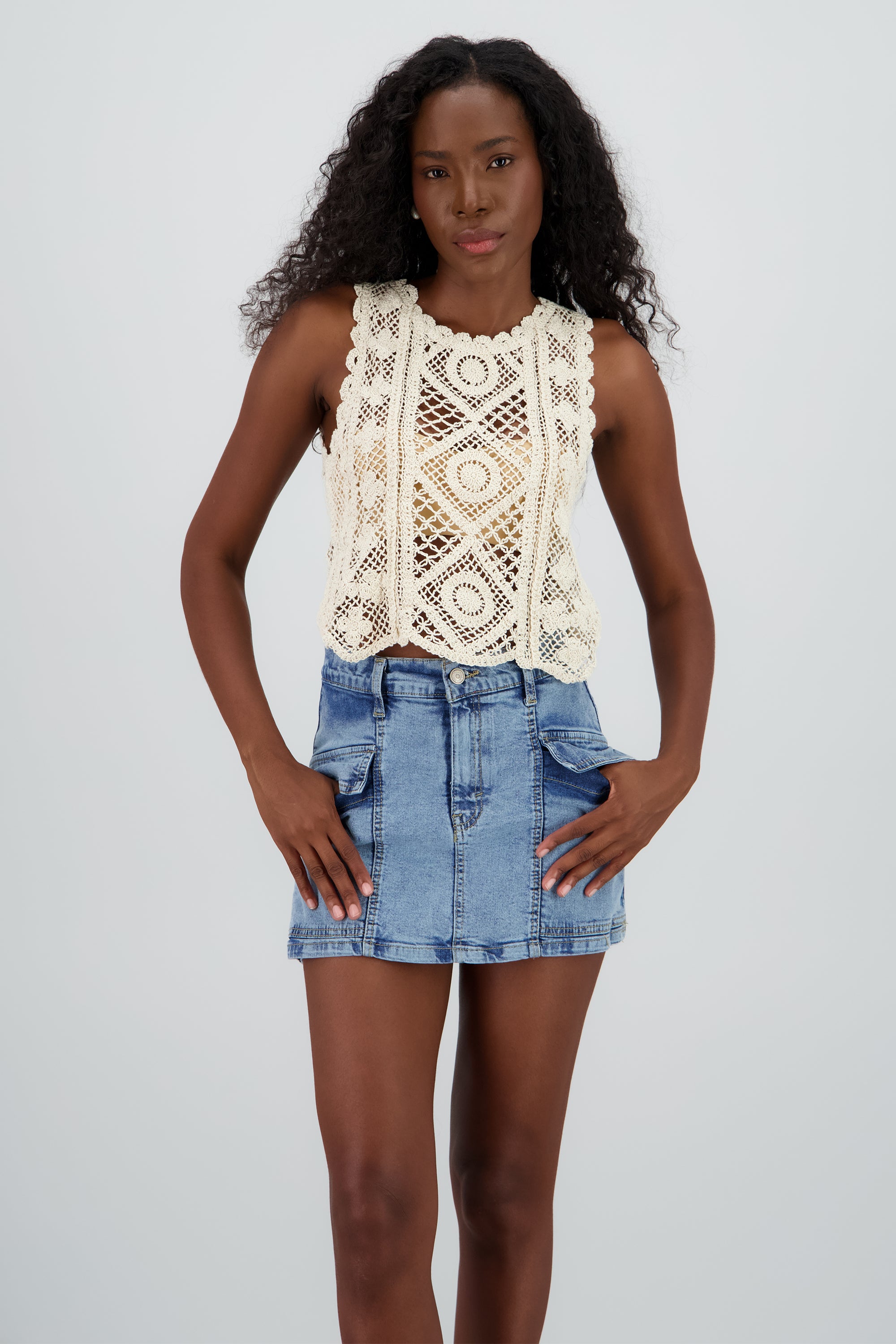 Blusa tejida tipo Ccrochet BEIGE