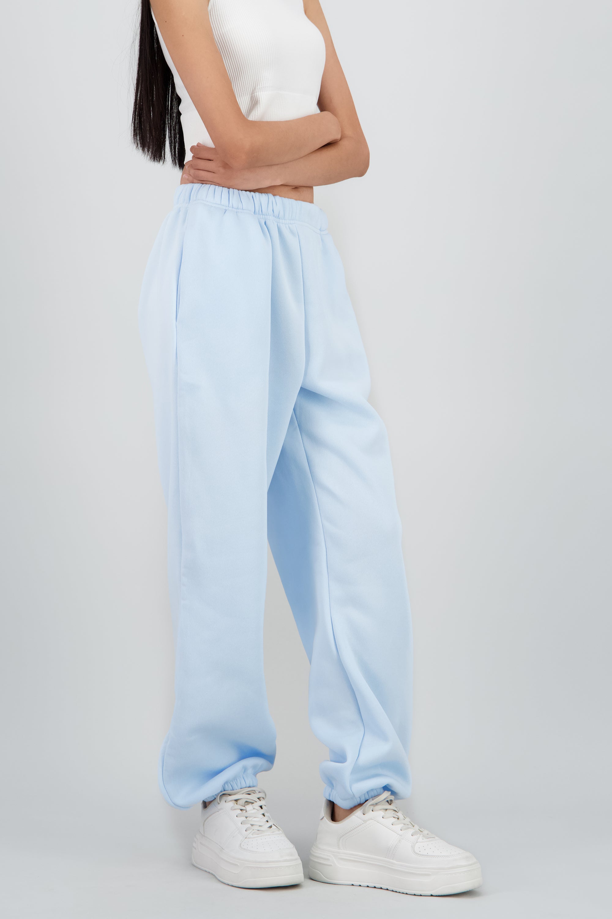 Pants joggers lisos AZUL CIELO