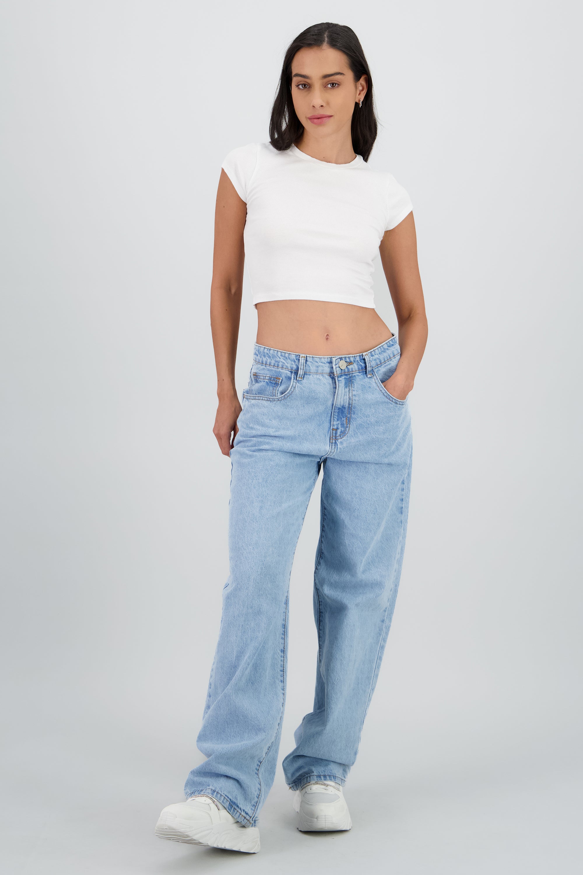 Jeans wide leg estrellas traseras LIGHT WASH