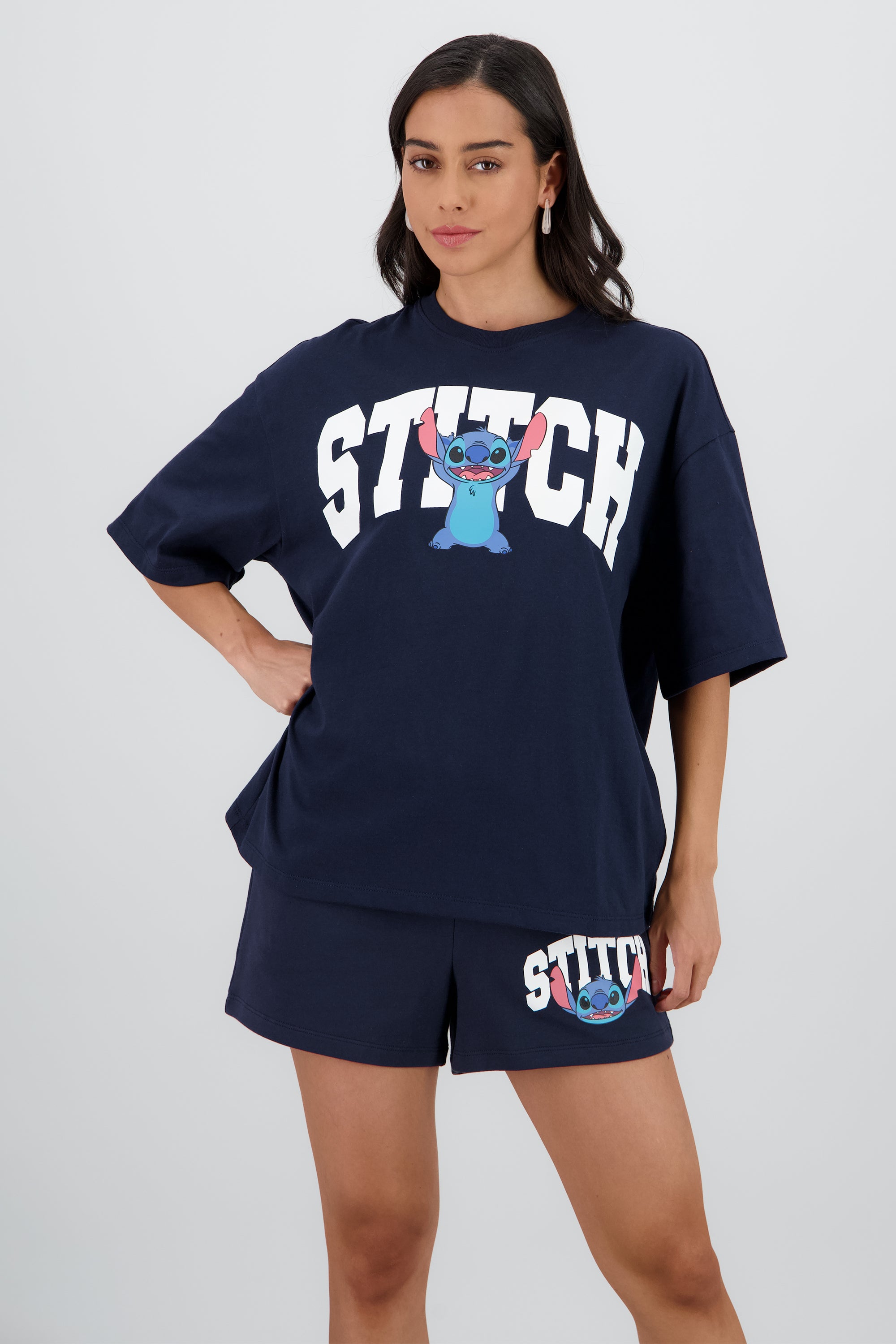 Playera over Stitch letras MARINO