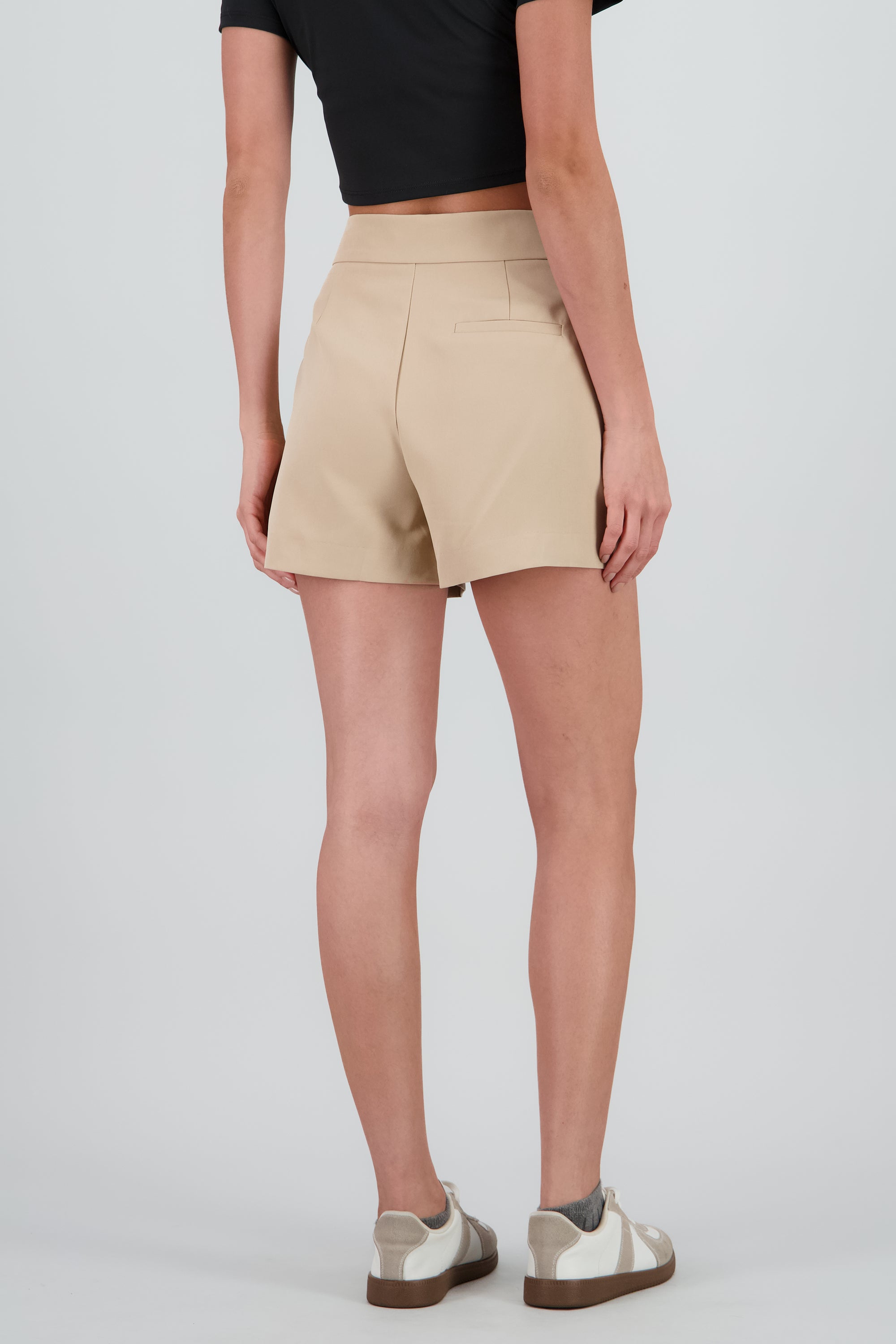 Short liso de vestir con pinzas KHAKI