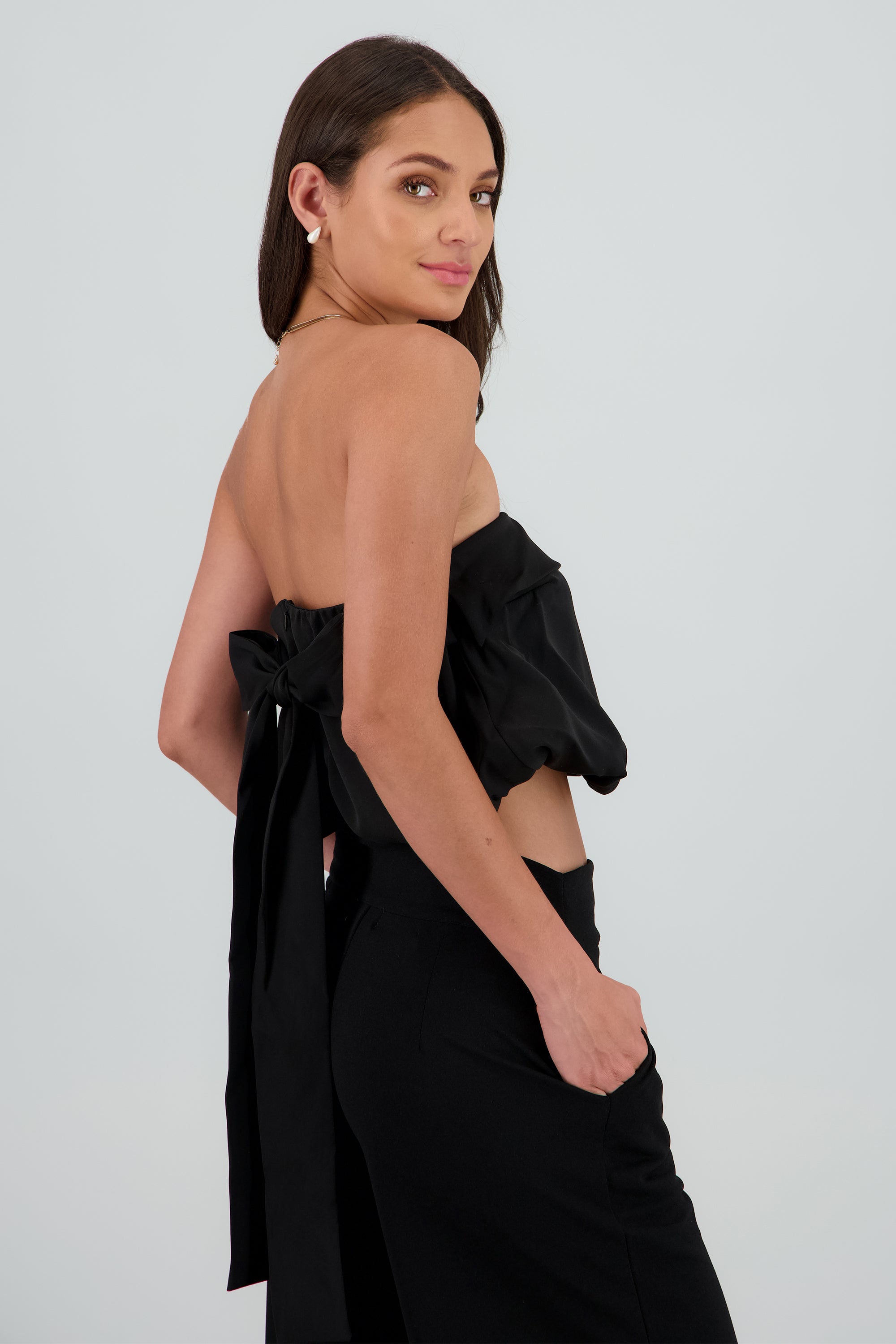 Top strapless globo detalle moño NEGRO