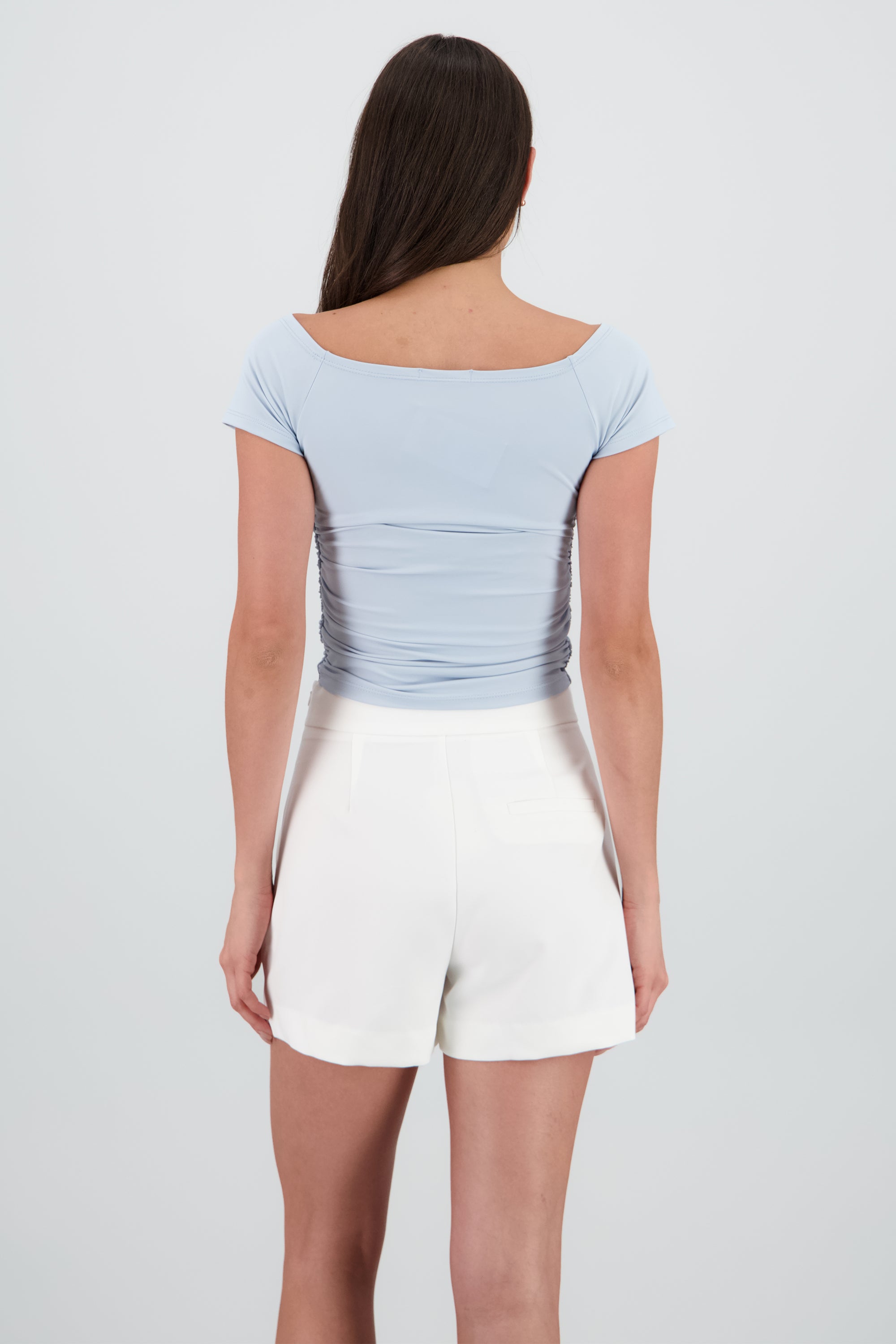 Top off shoulder con manga detalle drapeado AZUL CIELO