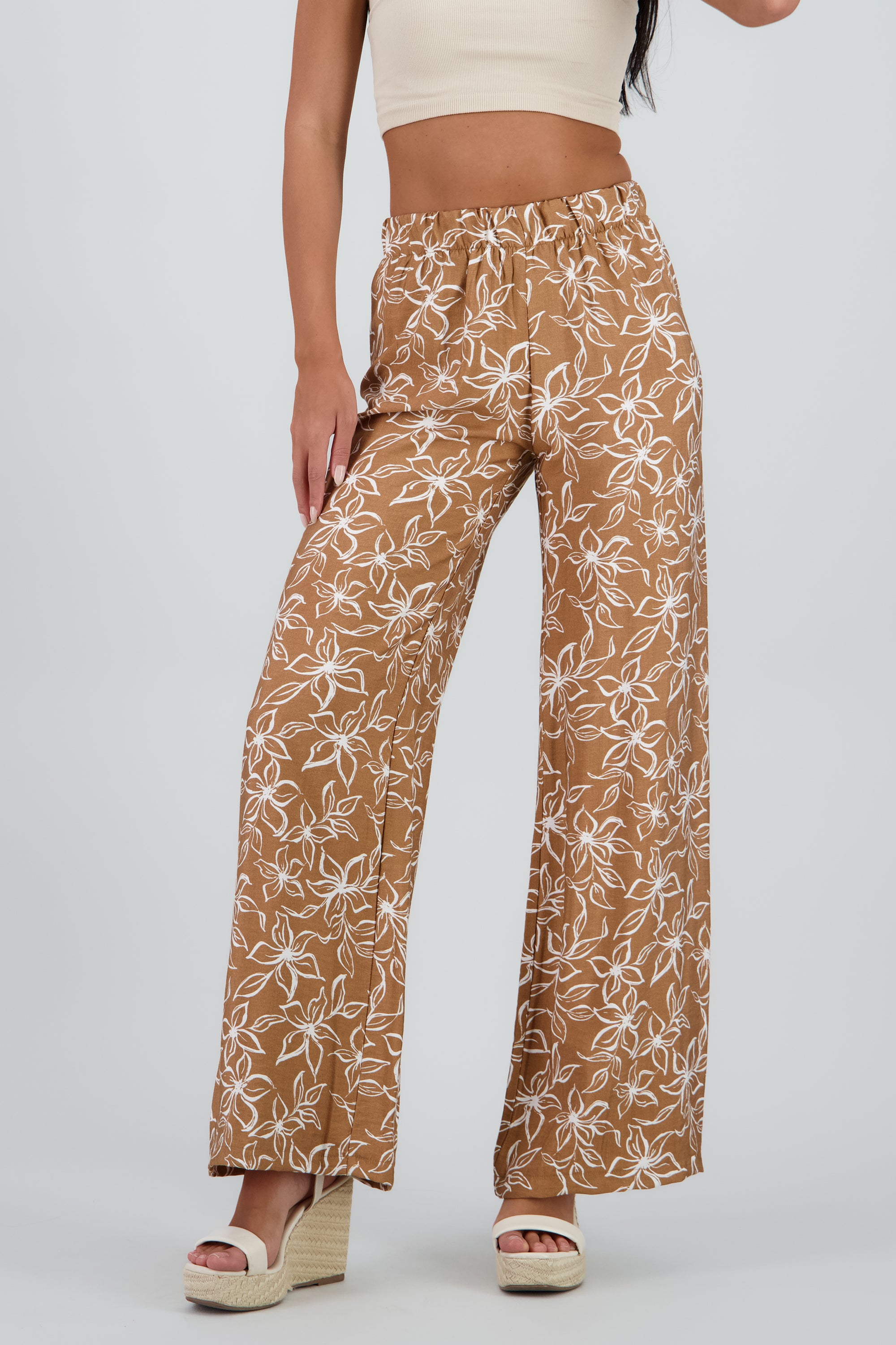 Pantalon wide leg detalle resorte estampado flores CAFE COMBO