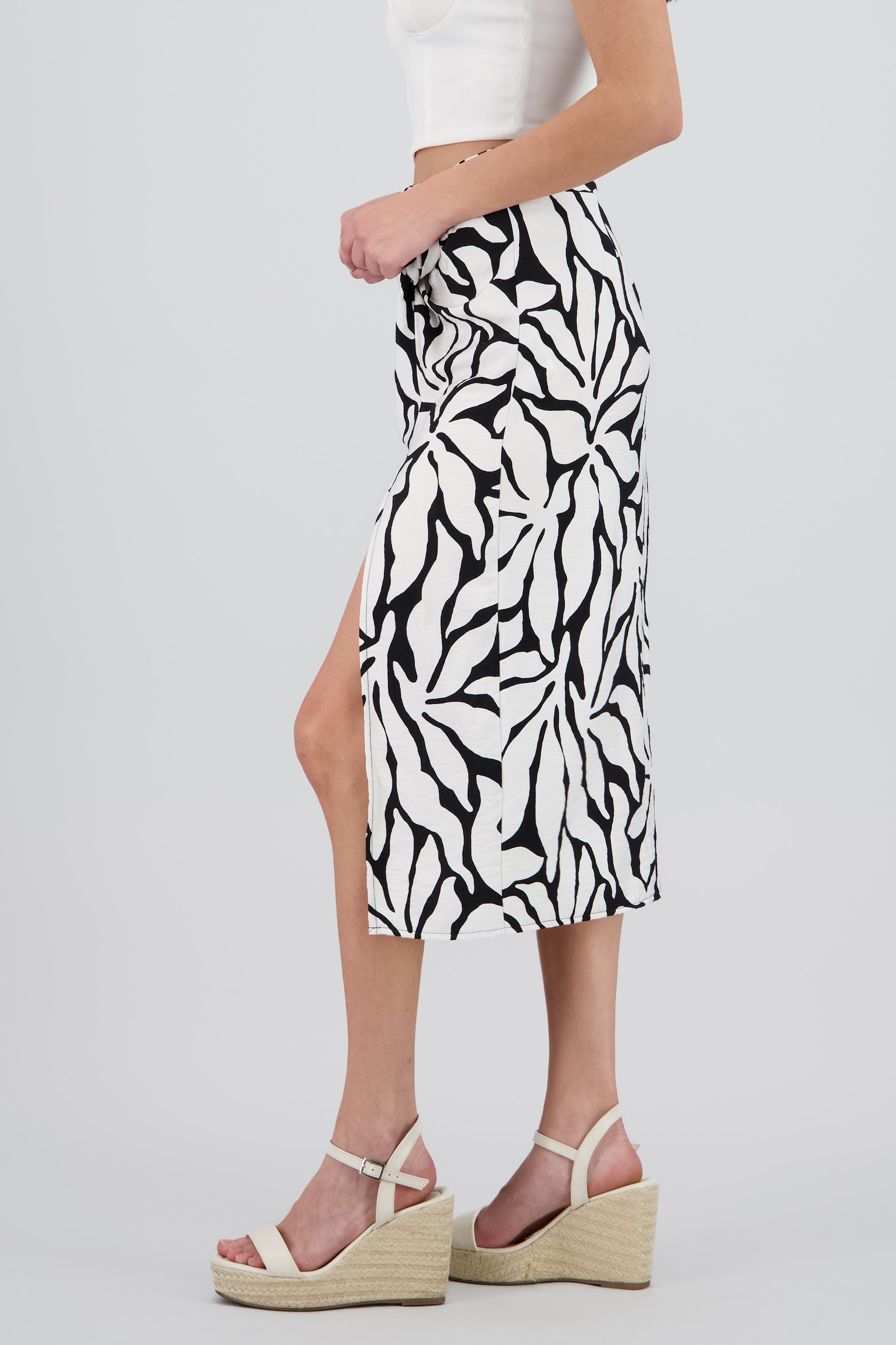 Falda midi detalle abertura estampado BLANCO COMBO