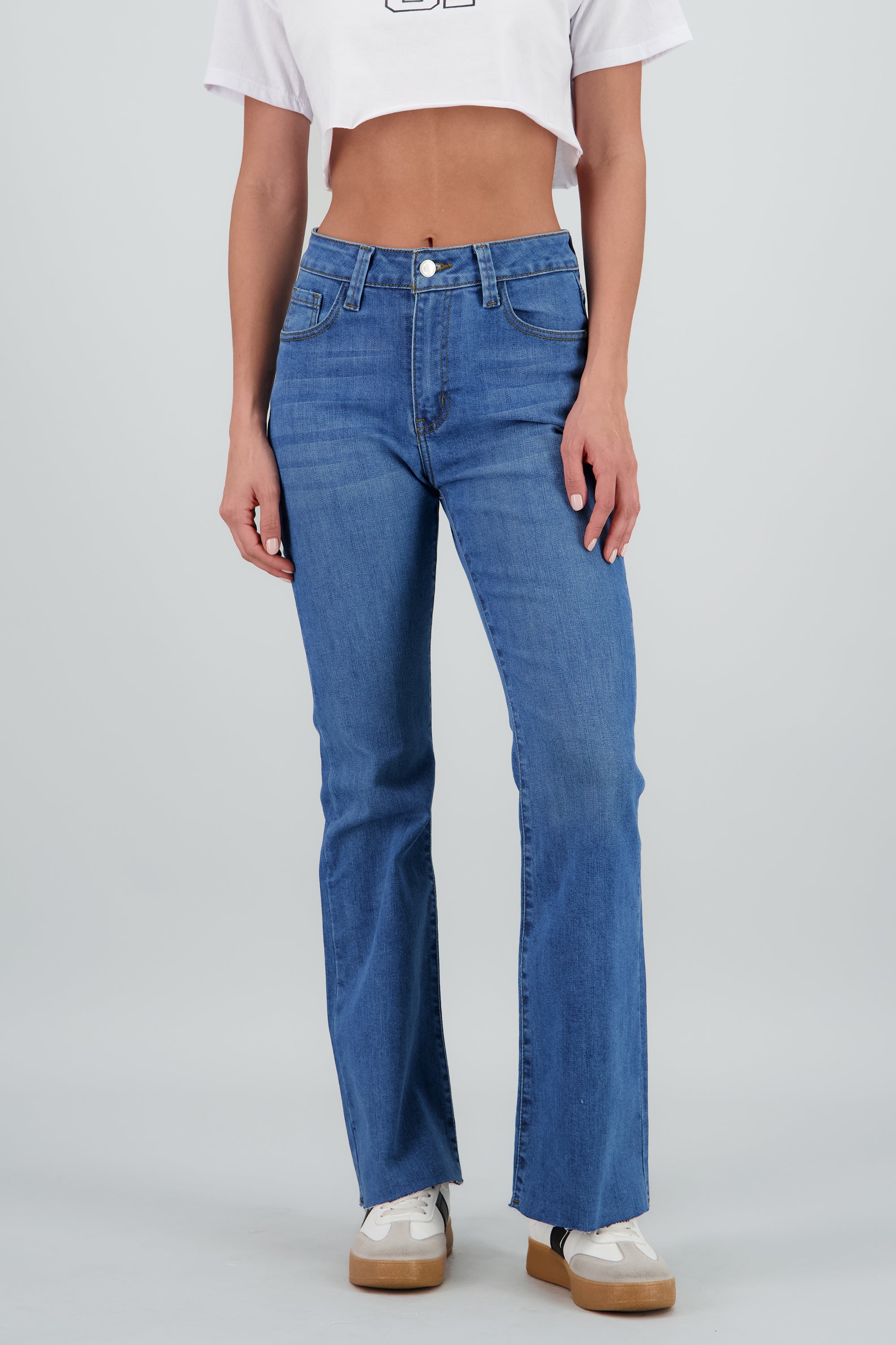 Jeans flare al corte MEDIUM WASH