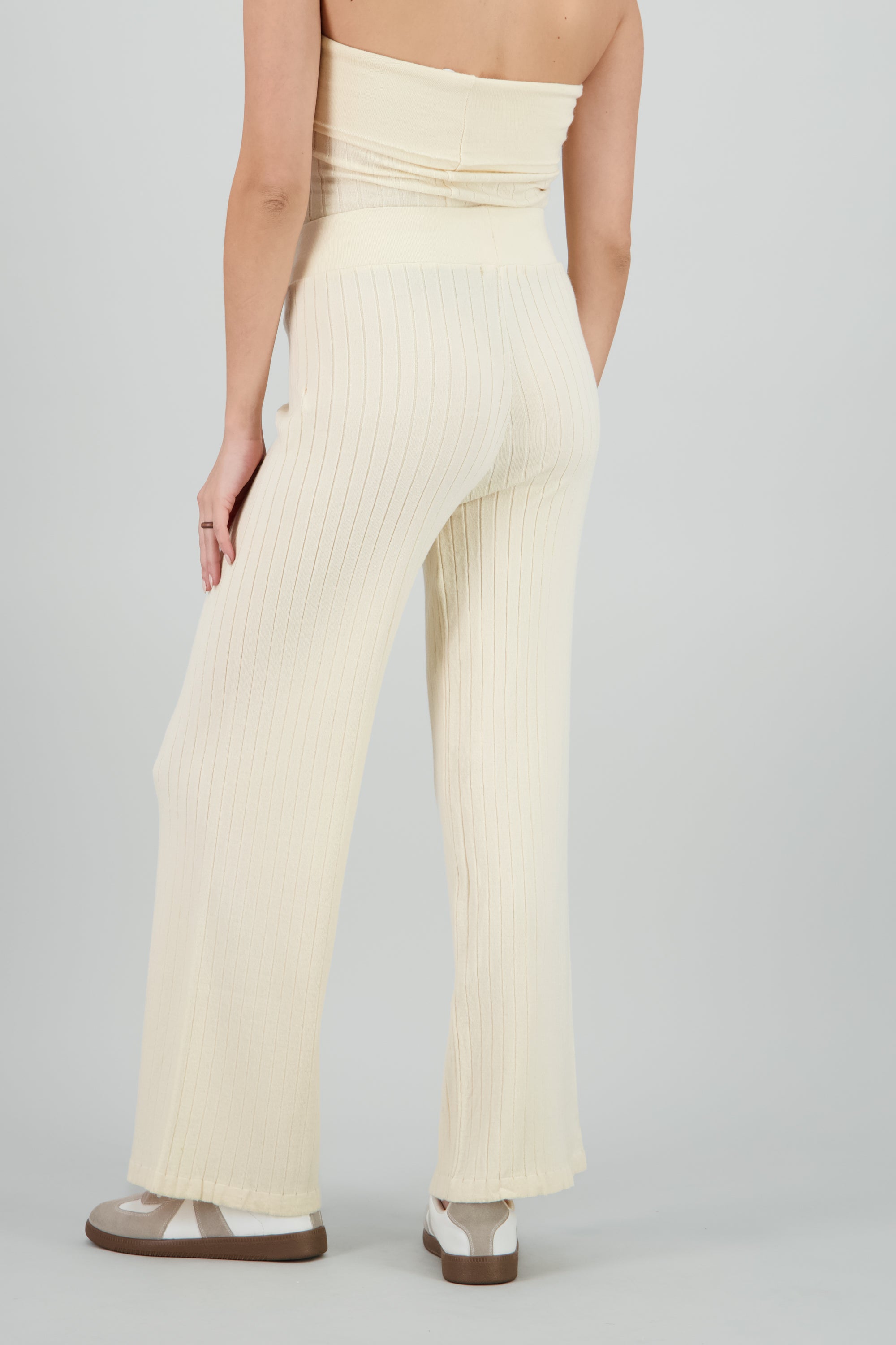 Pantalon tejido acanalado HUESO
