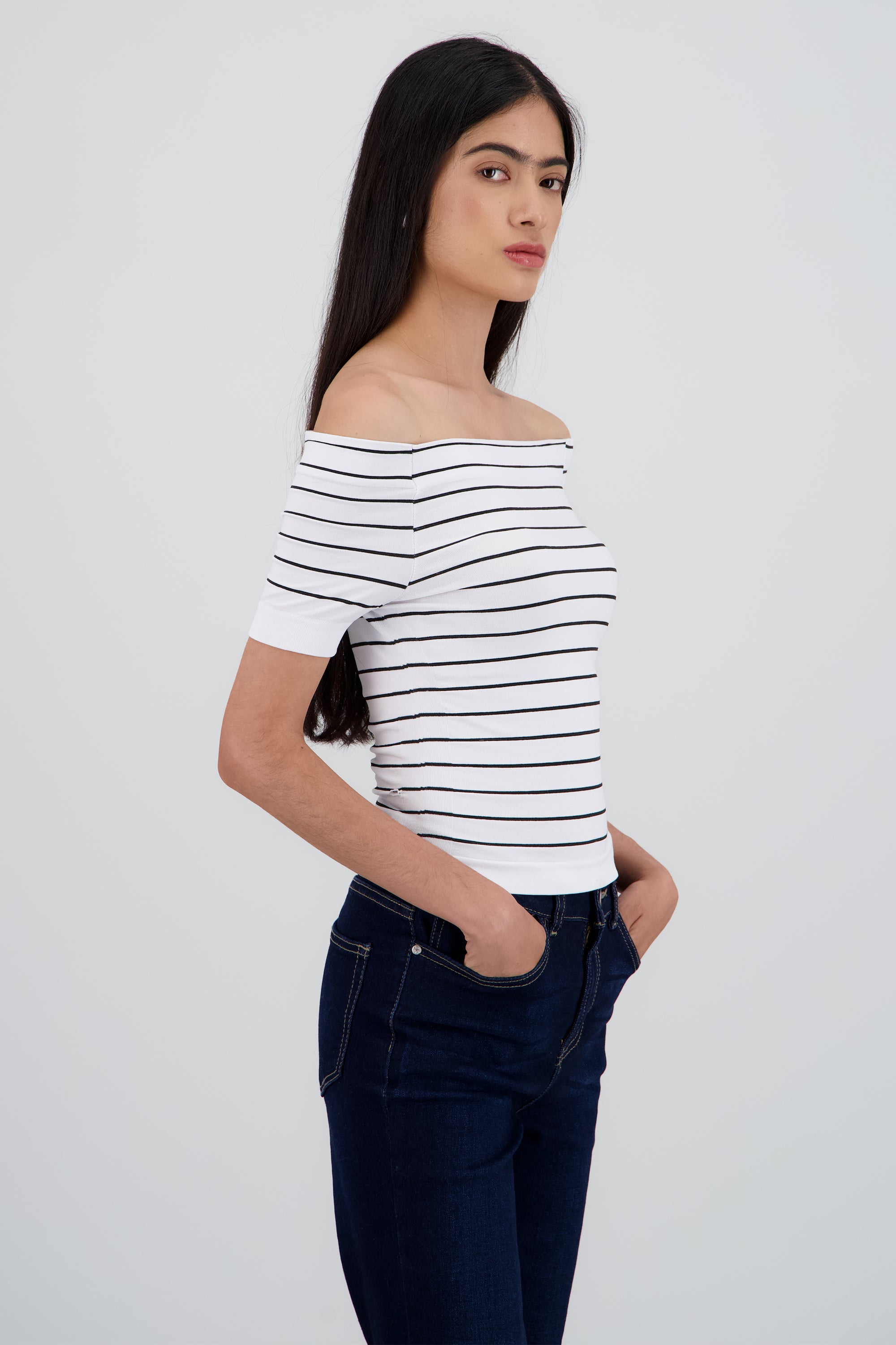 Top rayas off shoulder BLANCO COMBO