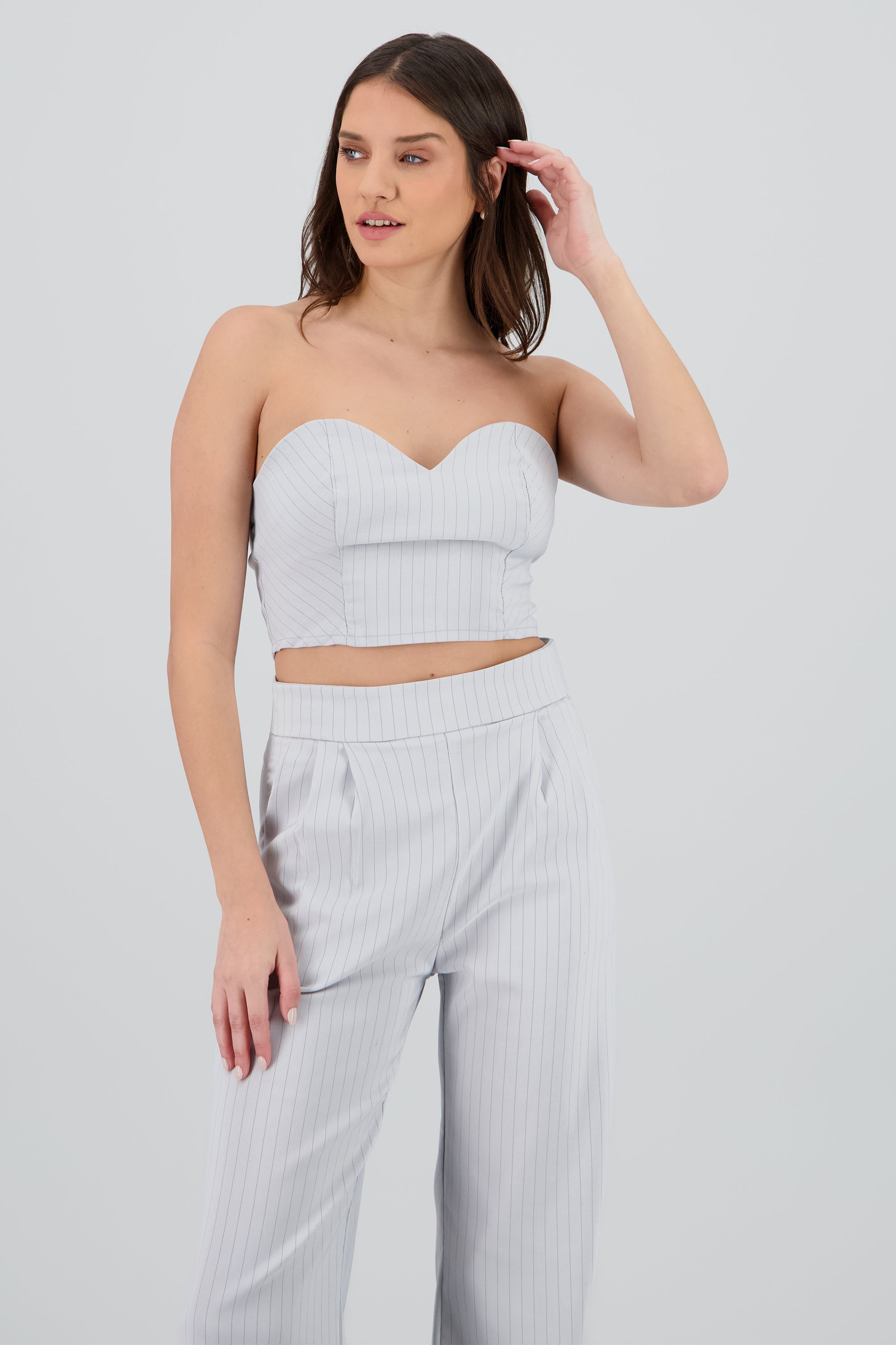 Top crop escote corazon rayas GRIS CLARO