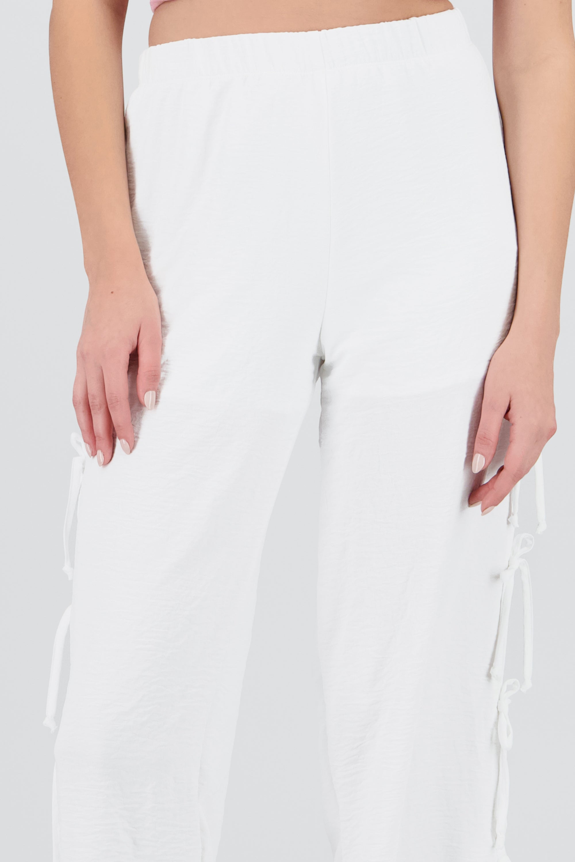 Pantalon detalle moños BLANCO