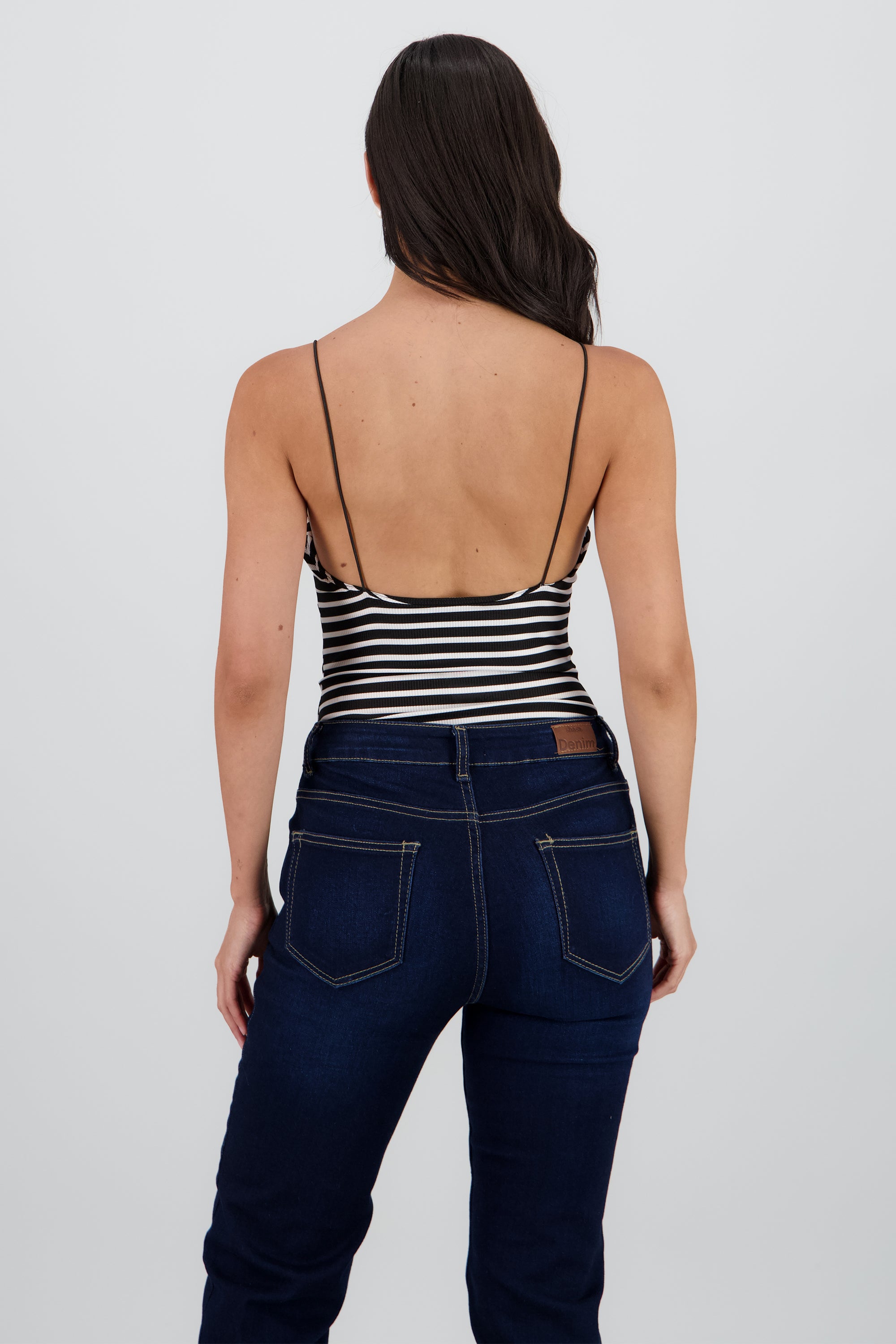 BODYSUIT DETALLE TIRANTES DELGADOS NEGRO COMBO