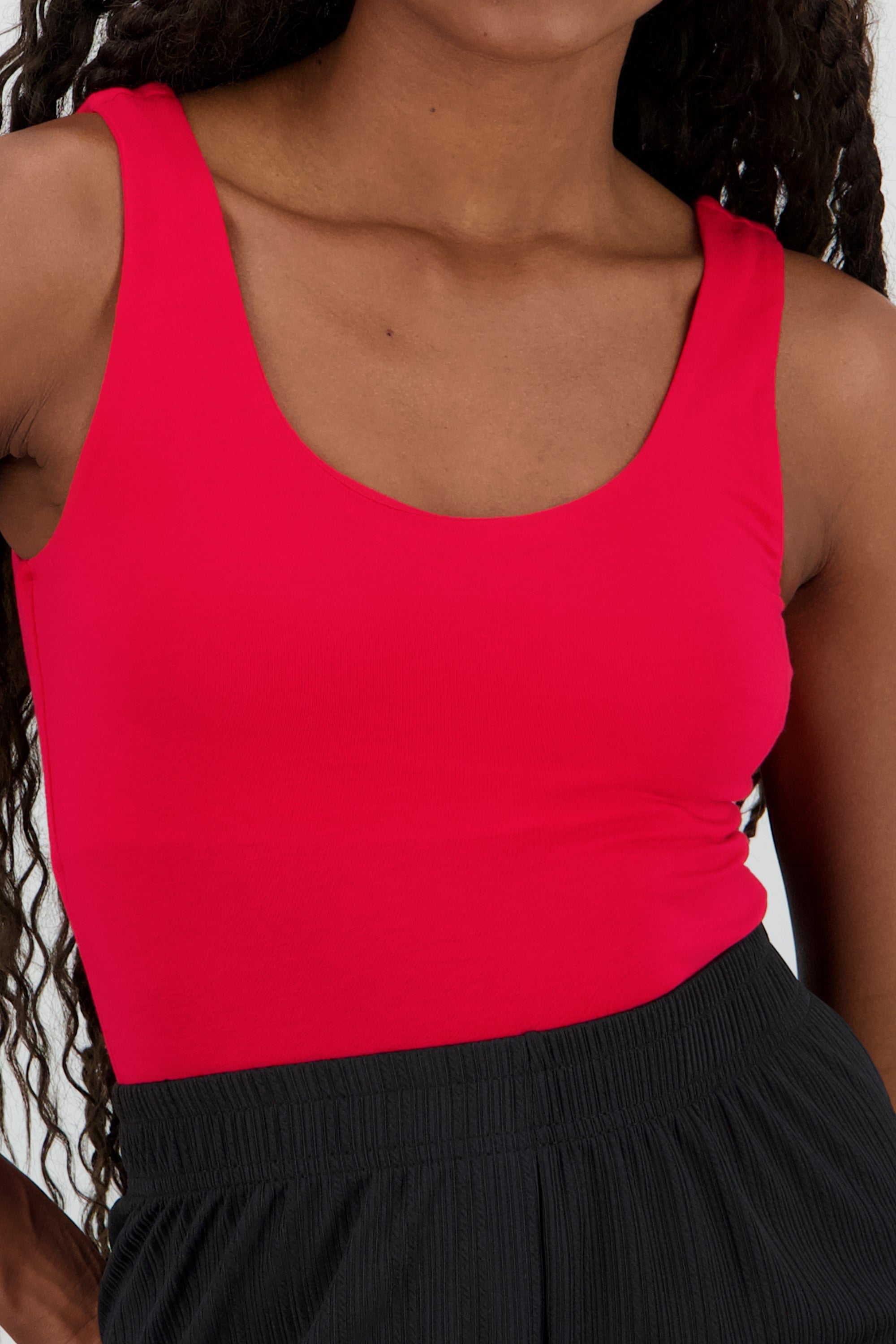 Body liso tirantes escote redondo ROJO