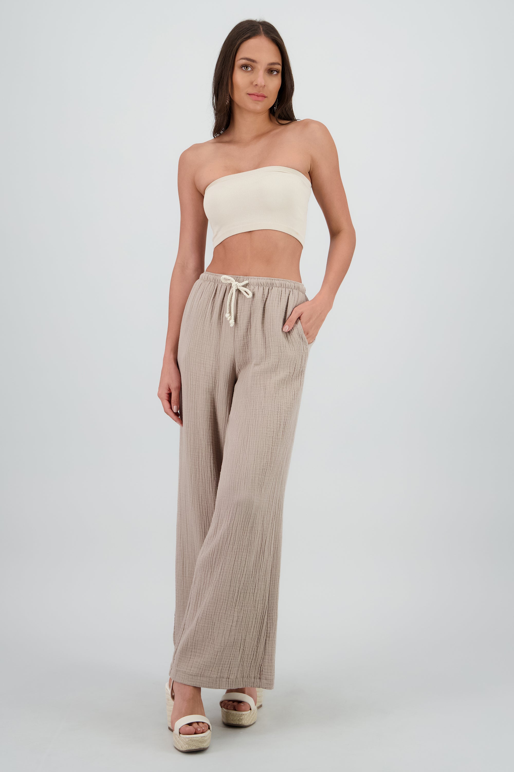 Pantalones fluidos textura KHAKI