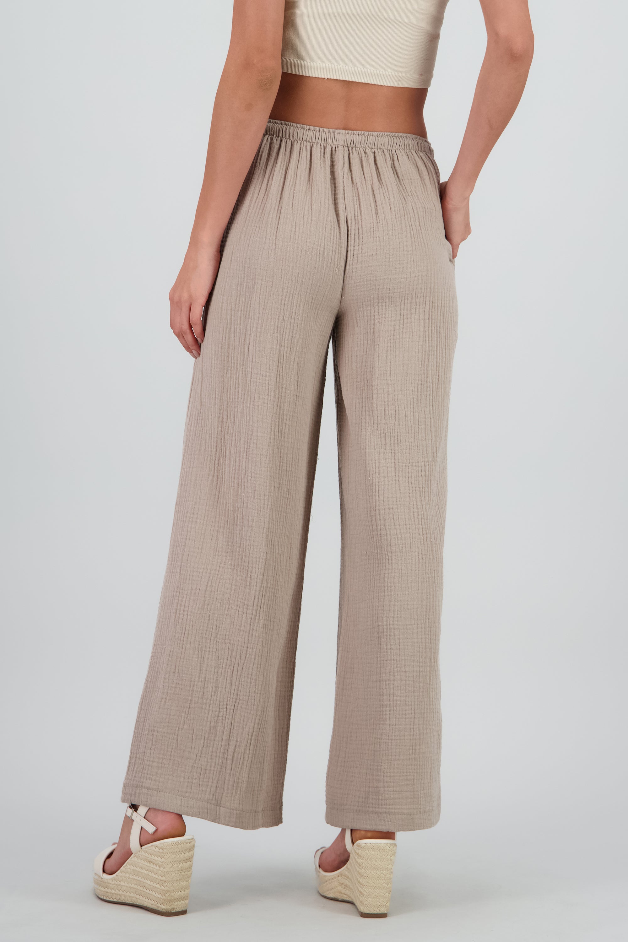 Pantalones fluidos textura KHAKI