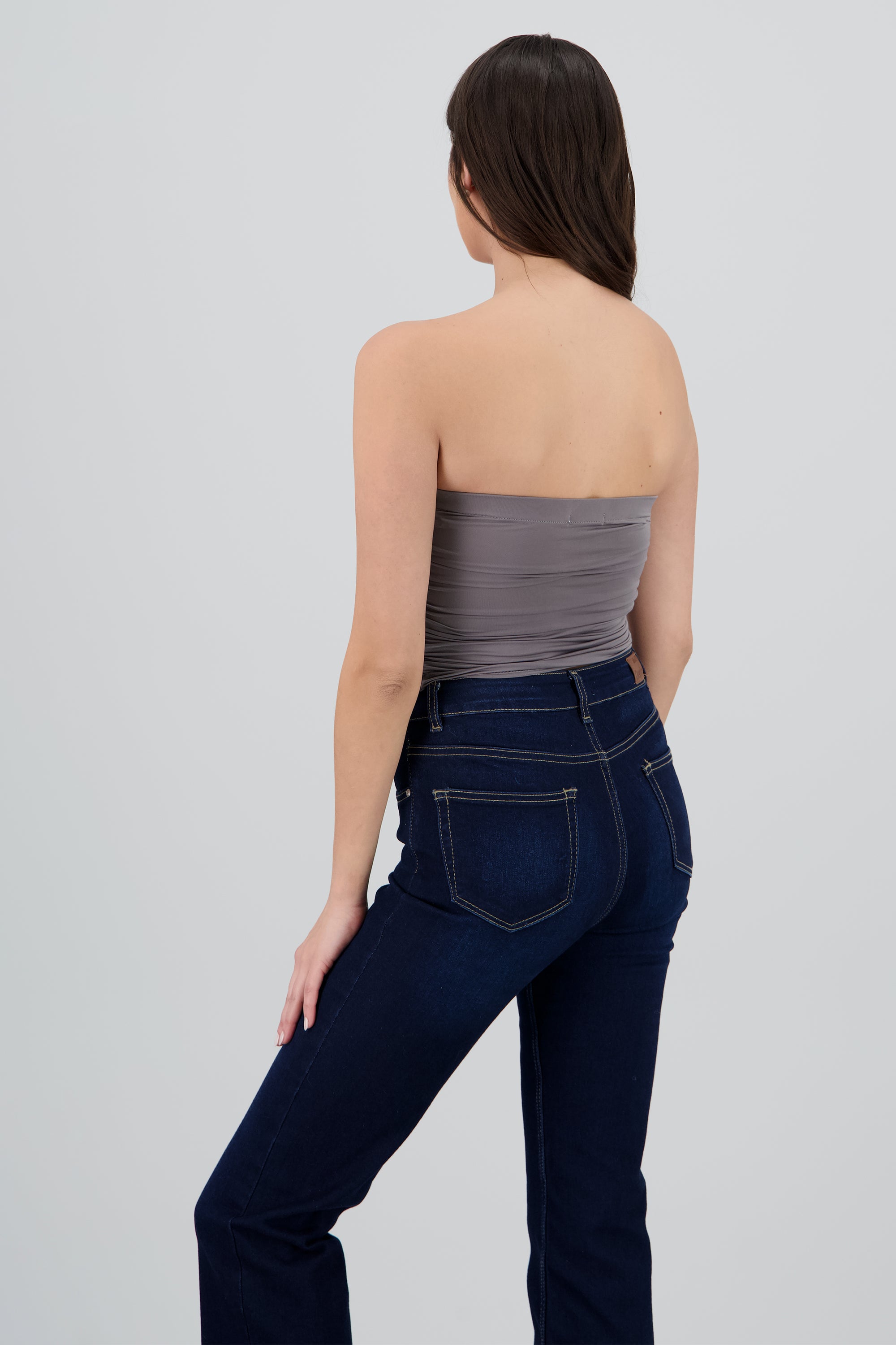 Top tubo drapeado detalle strapless GRIS