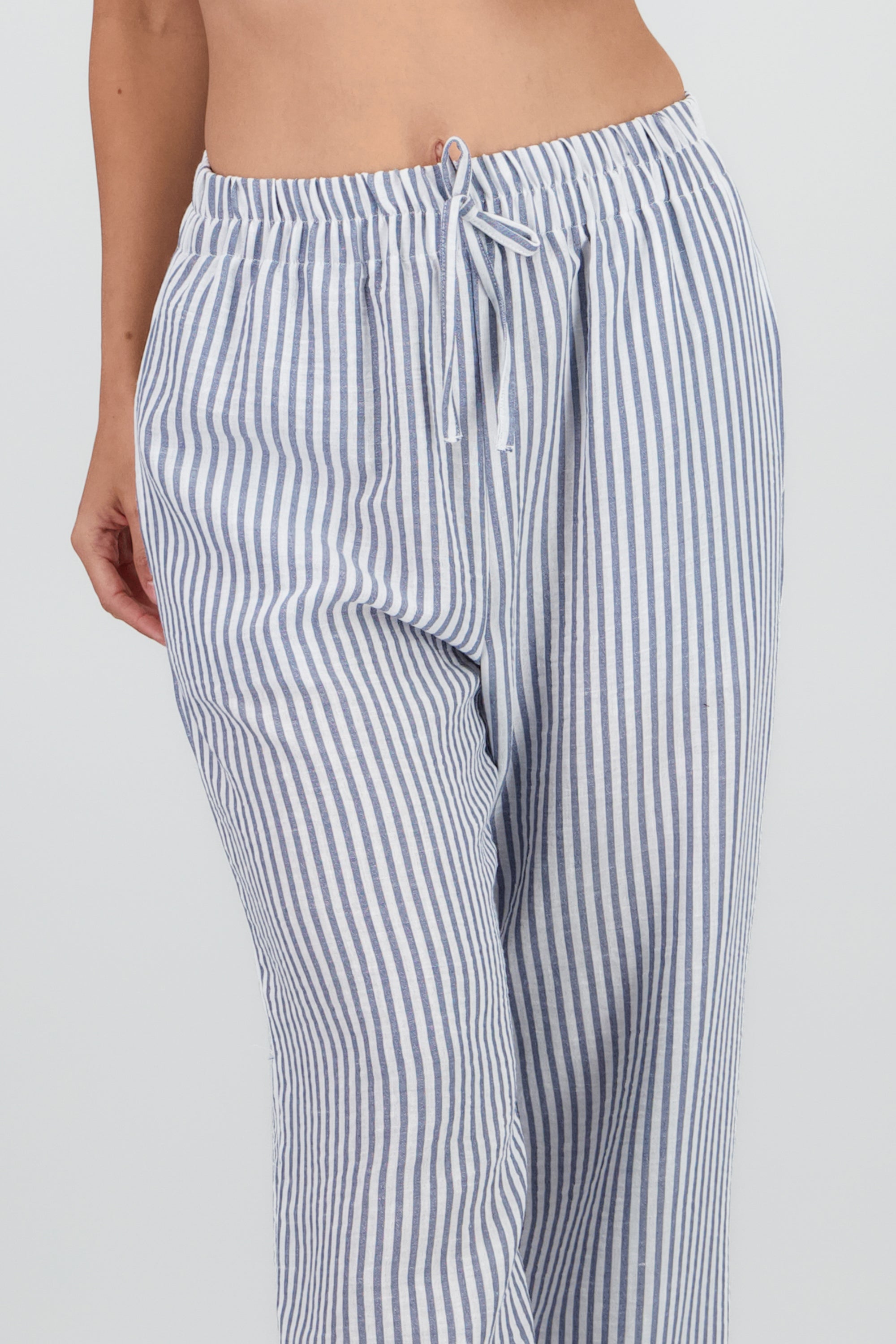 Pantalon fluido estampado rayas AZUL COMBO