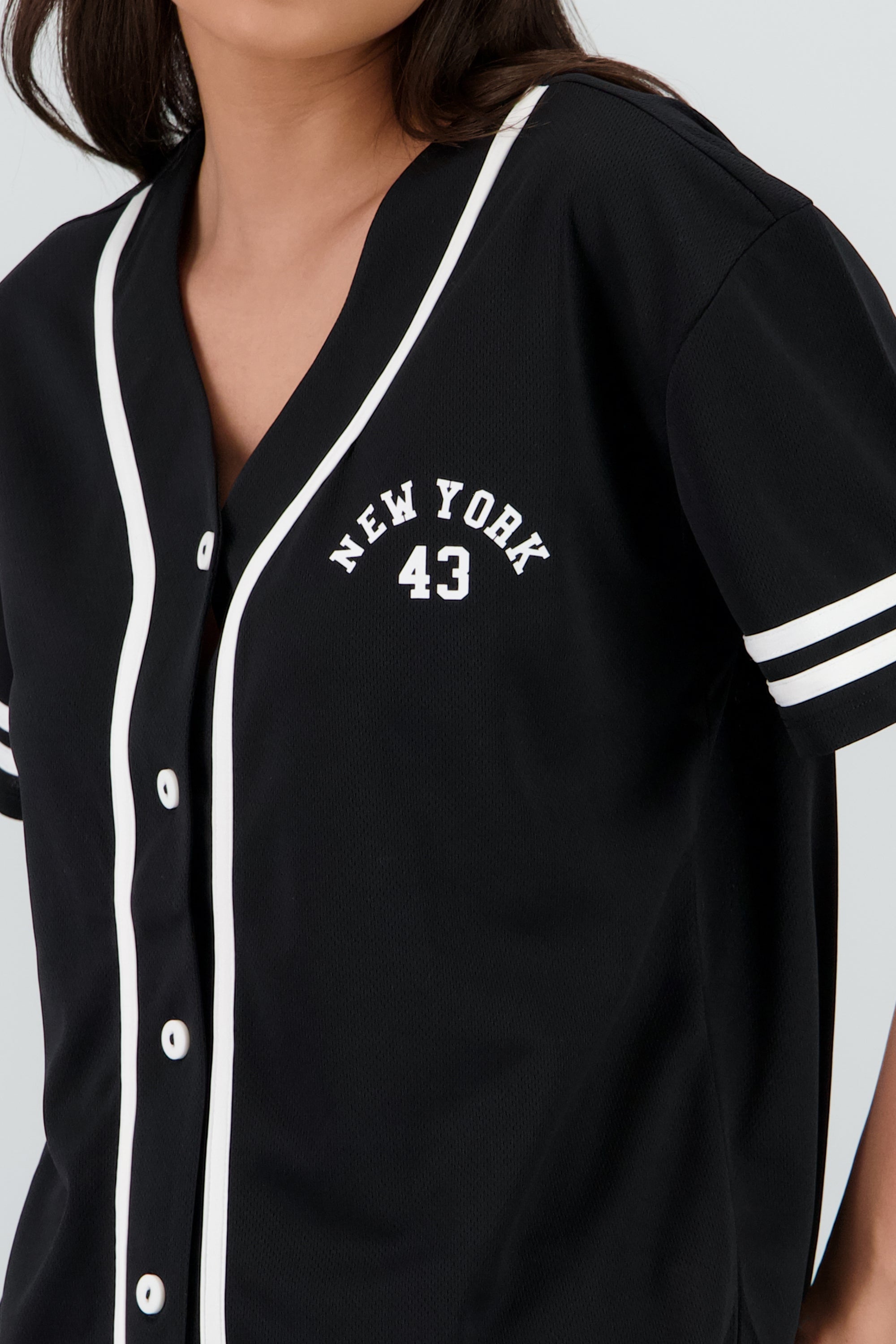 Playera jersey estampado contraste NEGRO COMBO