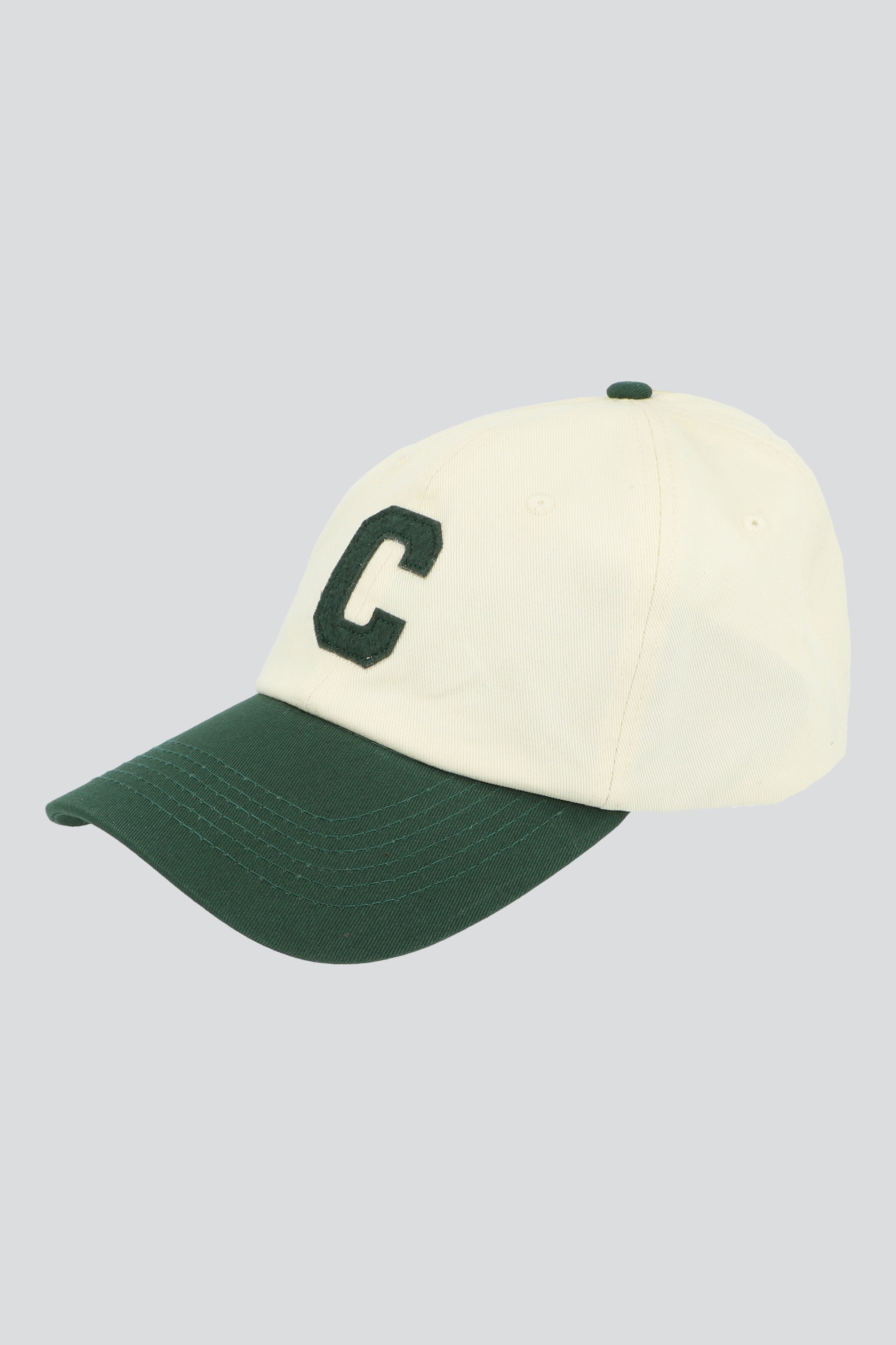 Gorra letra C contraste VERDE