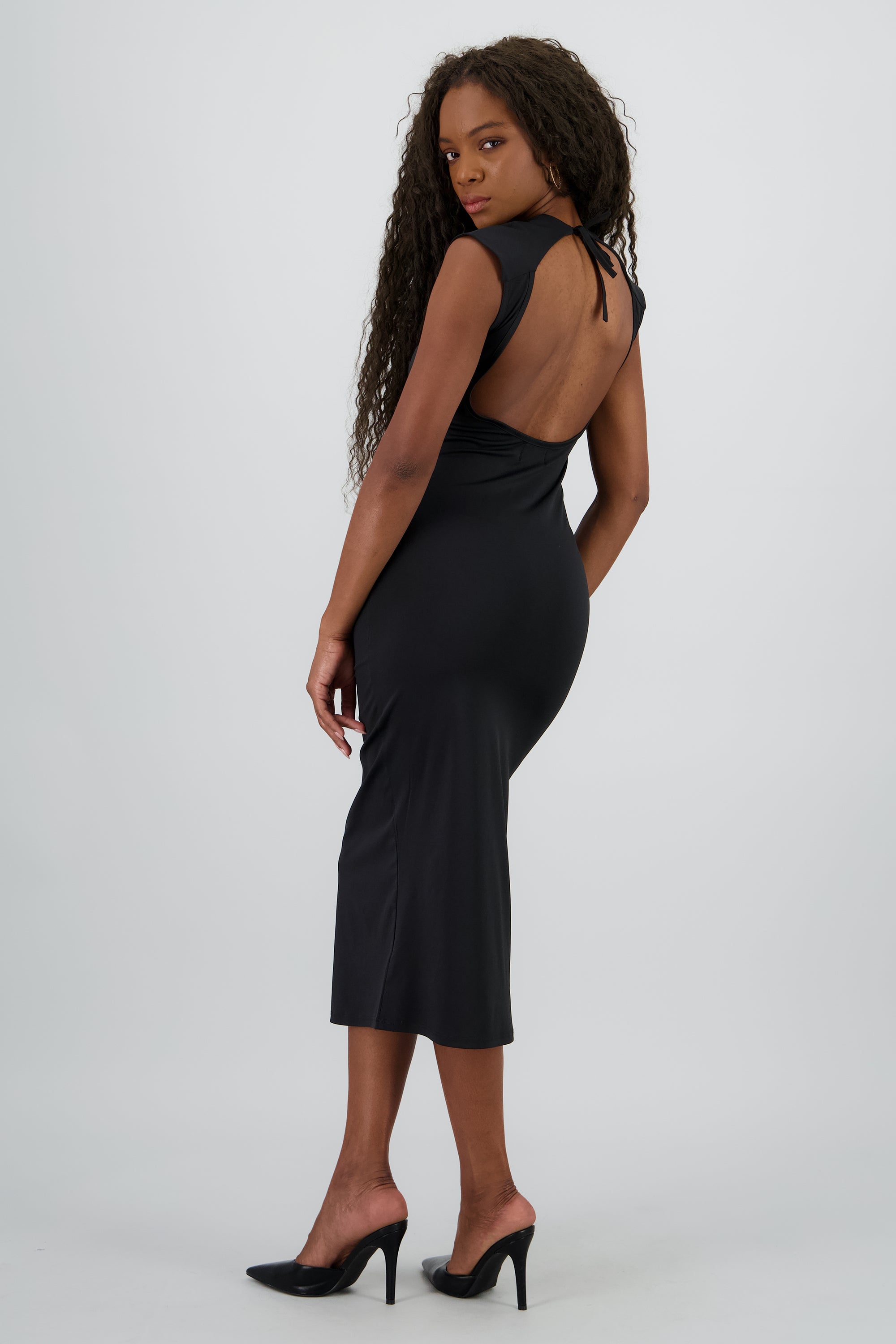 Vestido midi escote espalda NEGRO