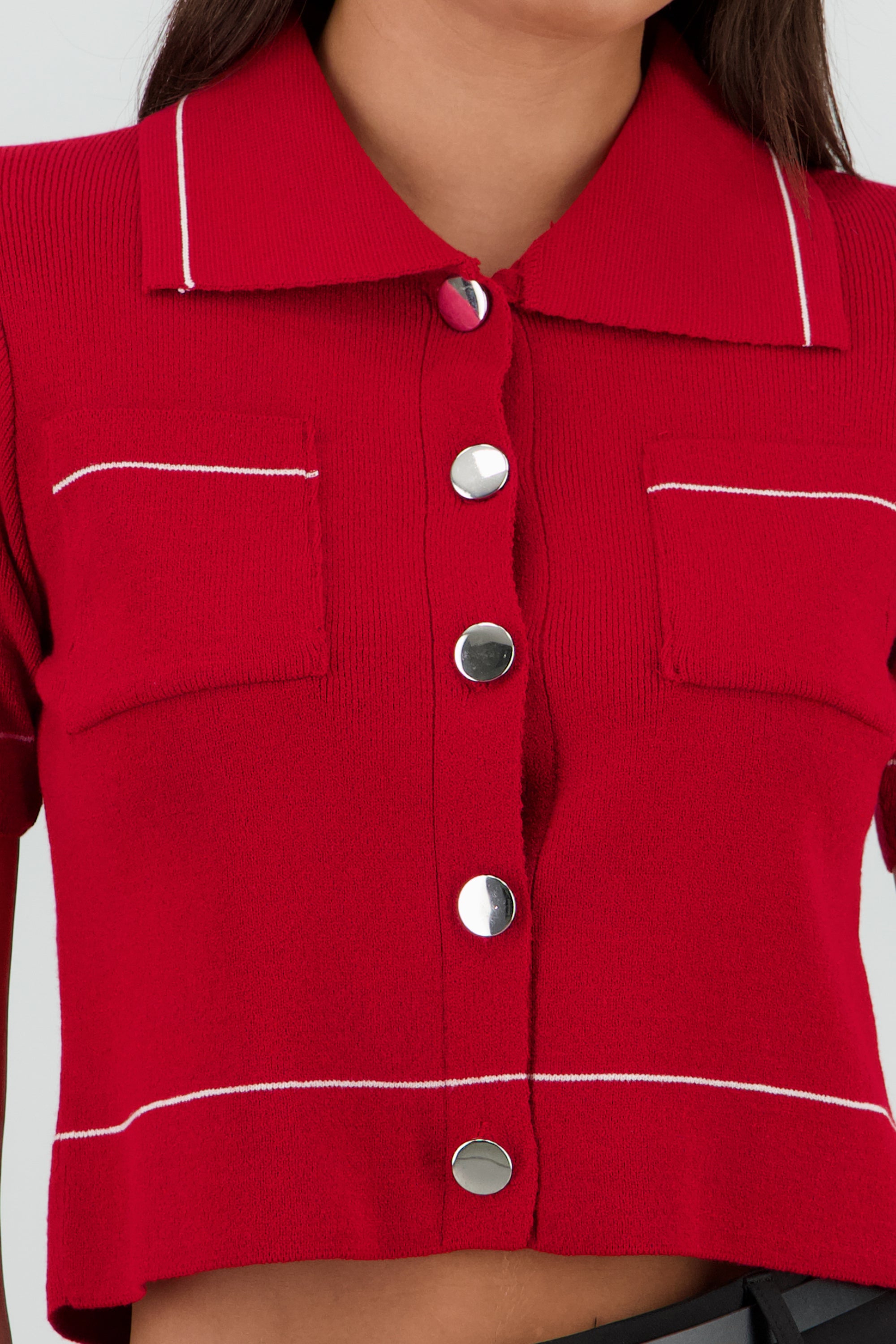 Top manga corta cuello camisero detalle linea ROJO