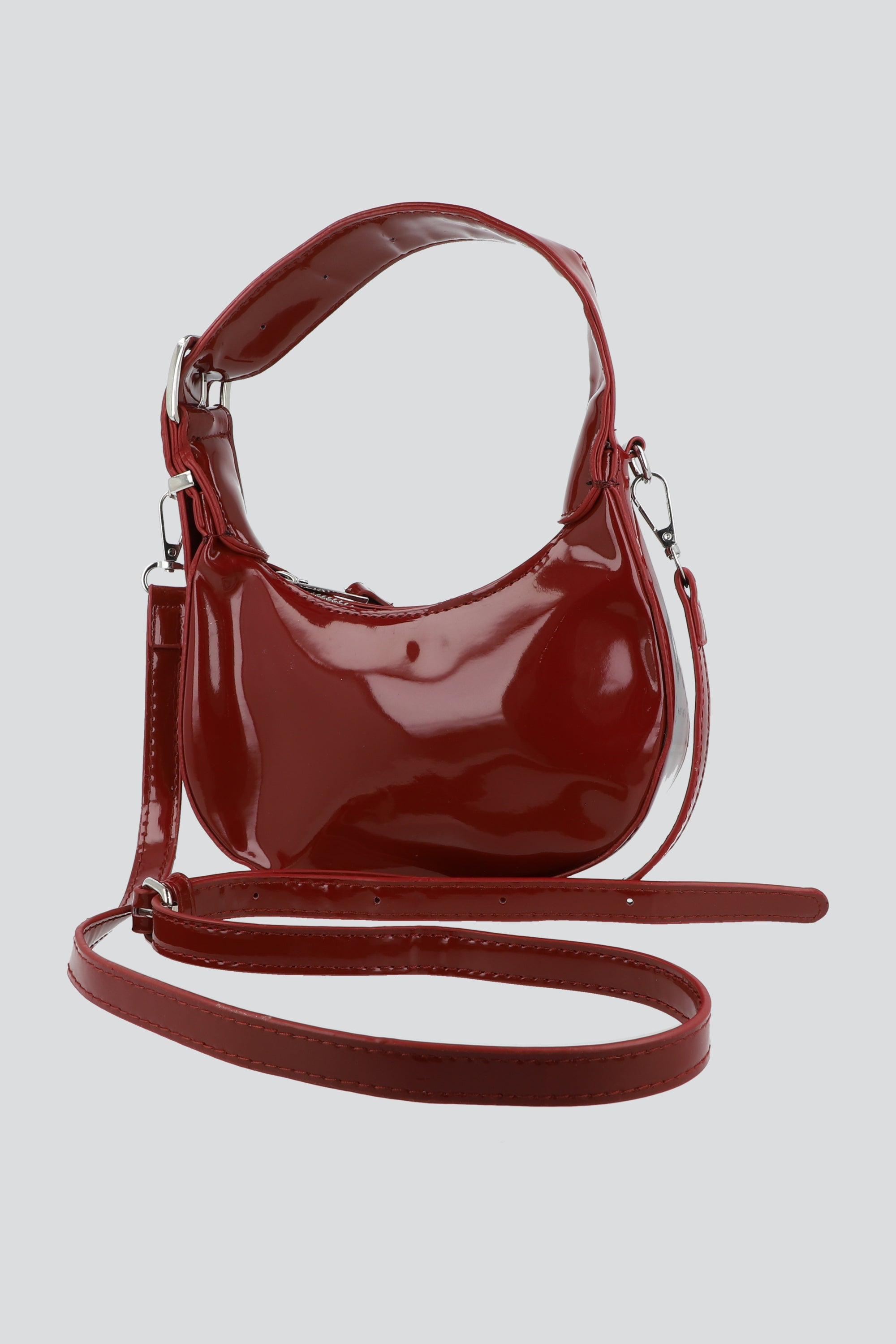 Bolsa mini charol half moon VINO