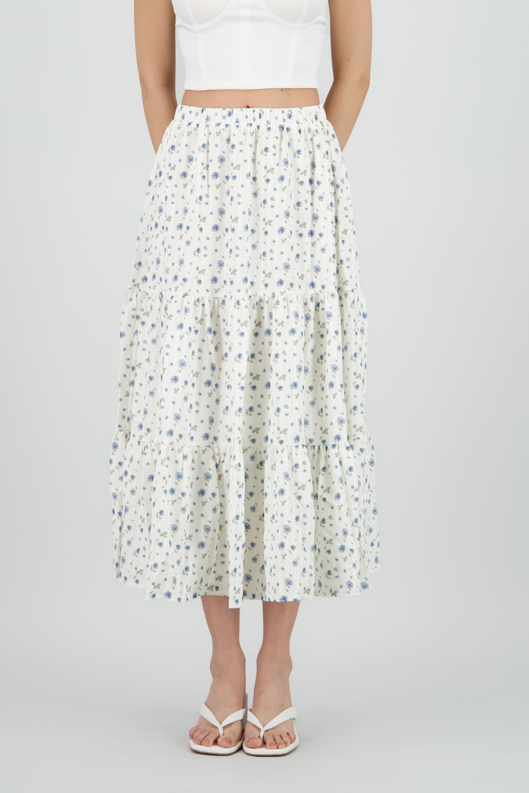 Falda maxi estampado rosas HUESO COMBO