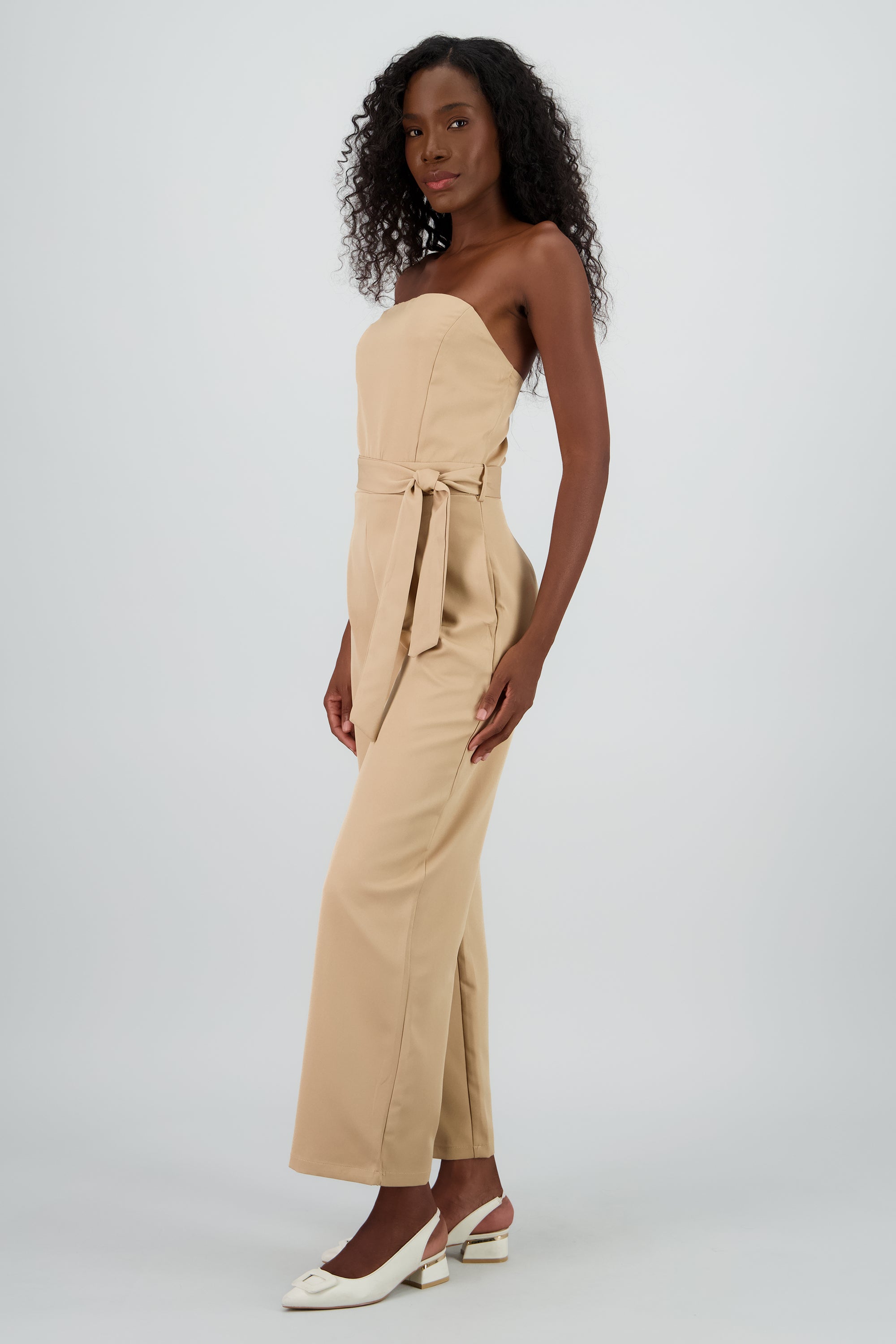 Jumpsuit strapless con cinto CAMELLO