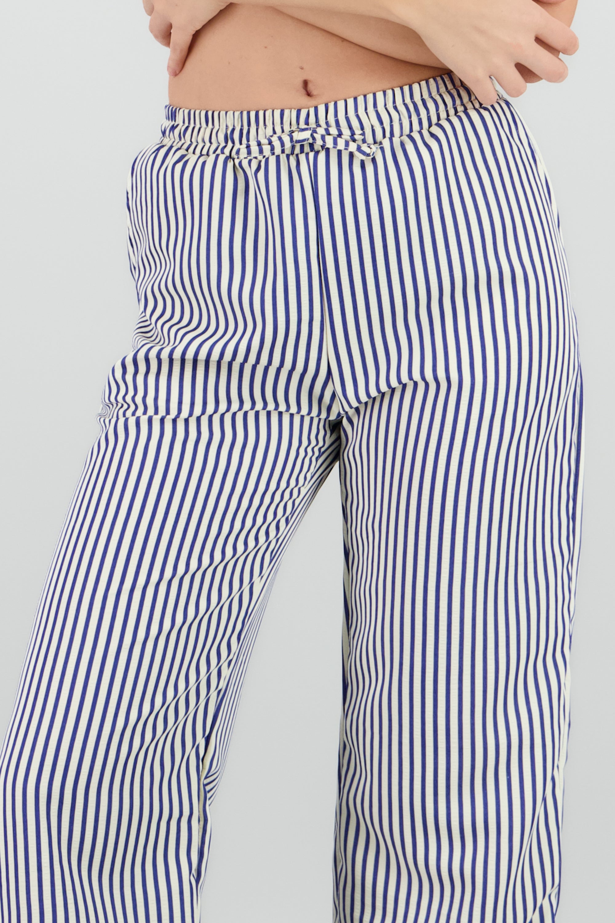 Pantalon amplio rayas textura AZUL COMBO