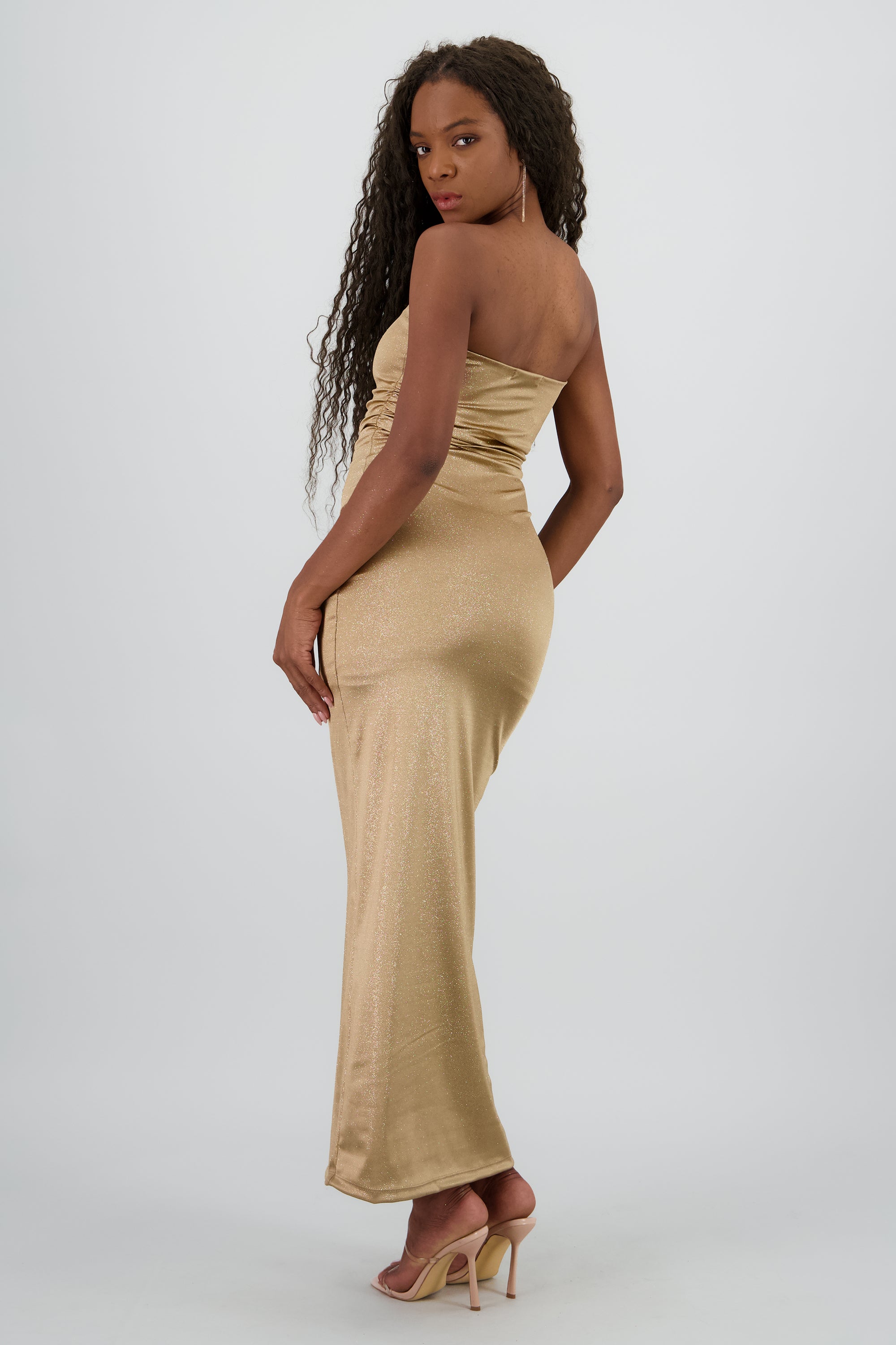 Vestido maxi strapless brillos ORO