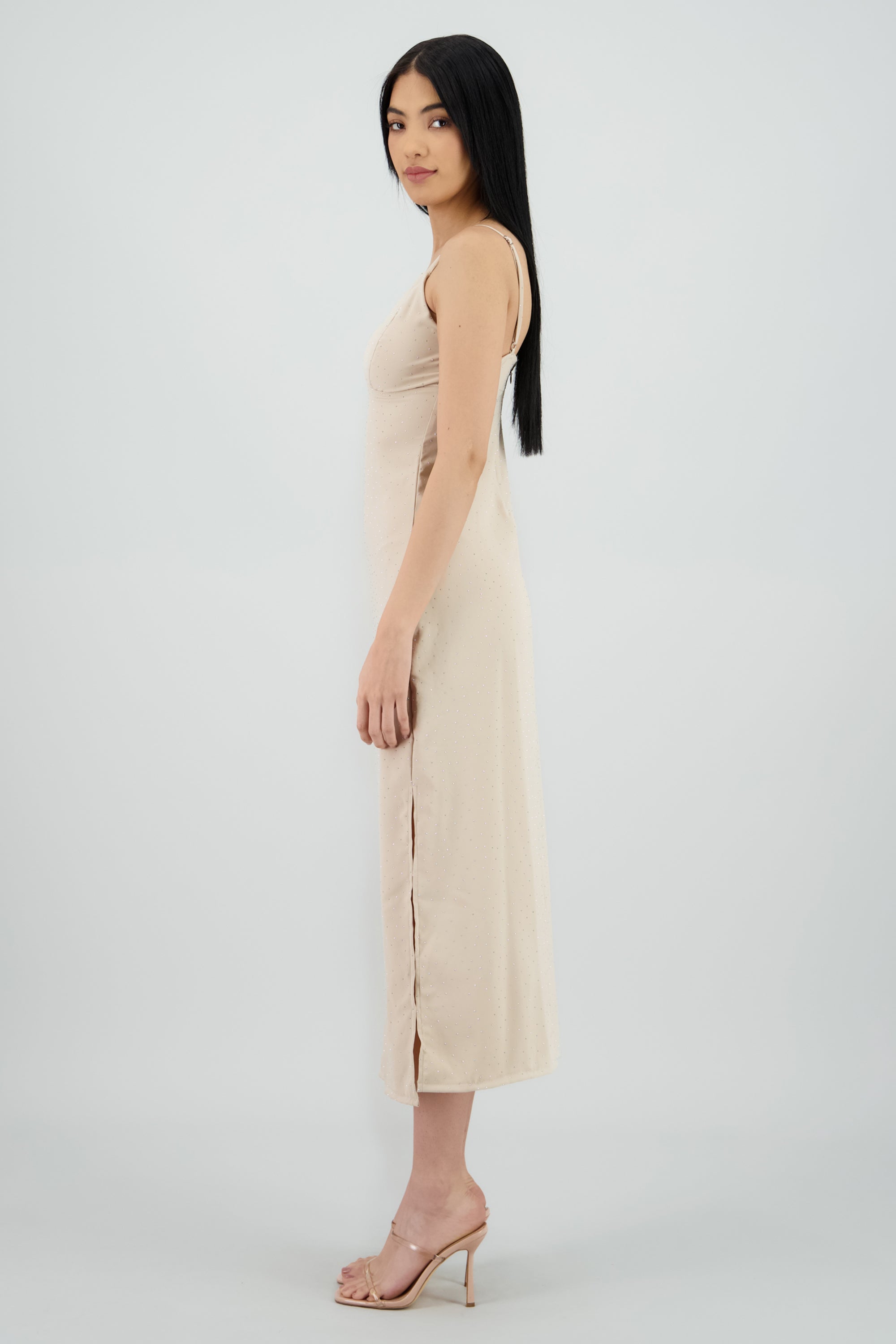 Vestido midi brillos escote cruzado CREMA