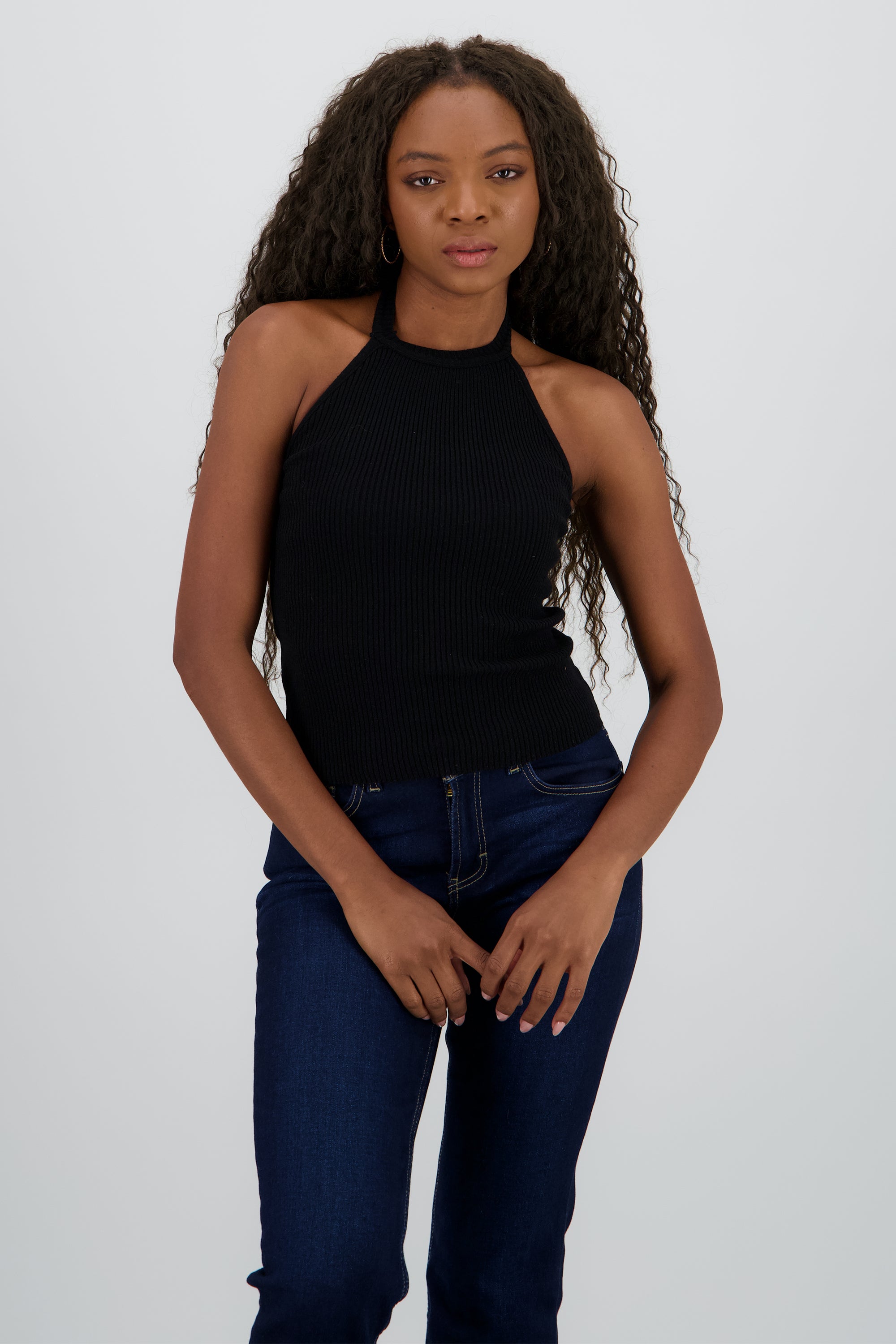 Top tejido halter NEGRO