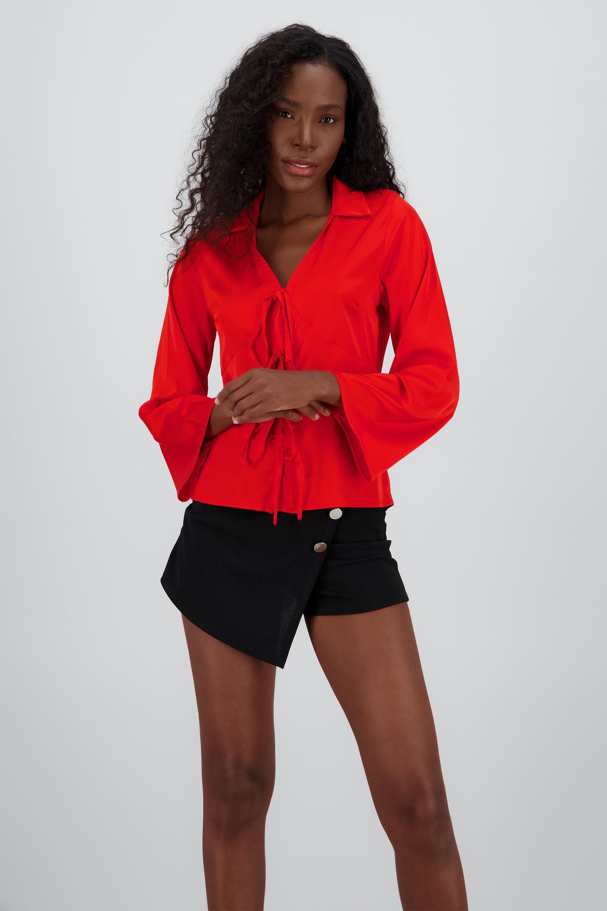 Blusa manga larga detale cuello lazos ROJO