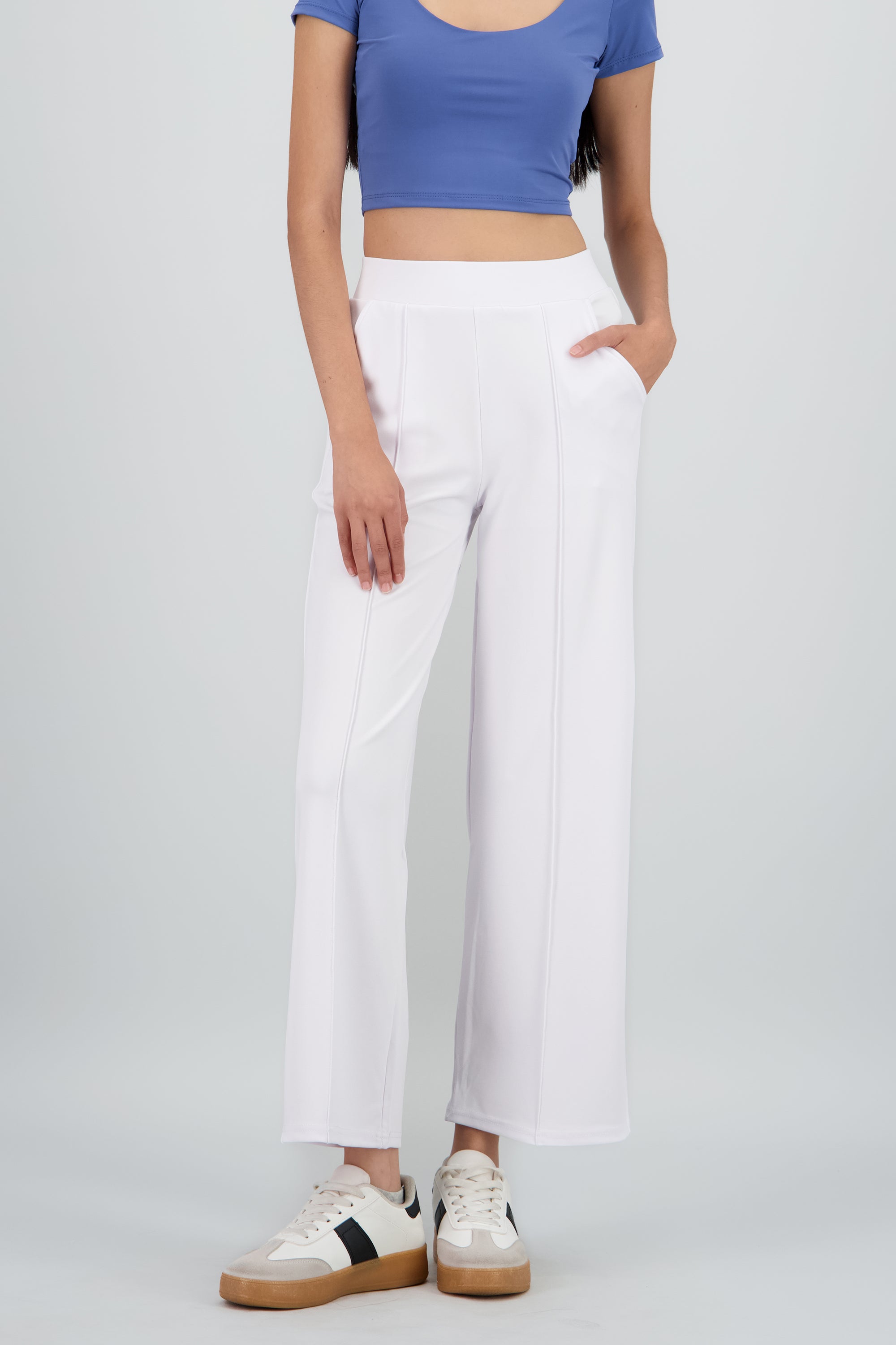 Pantalon liso con bolsas BLANCO