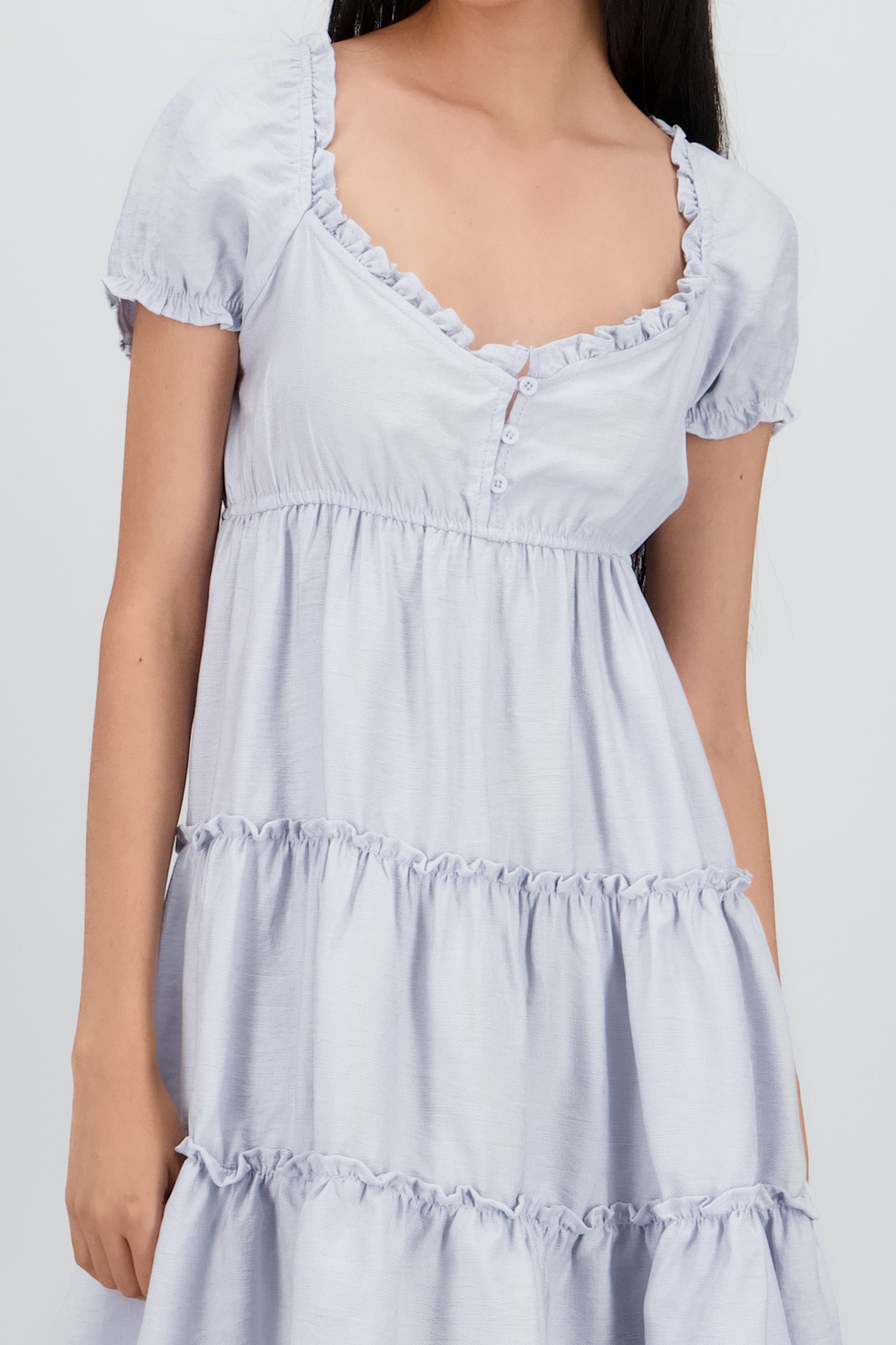 Vestido con detalle de olanes liso AZUL PASTEL