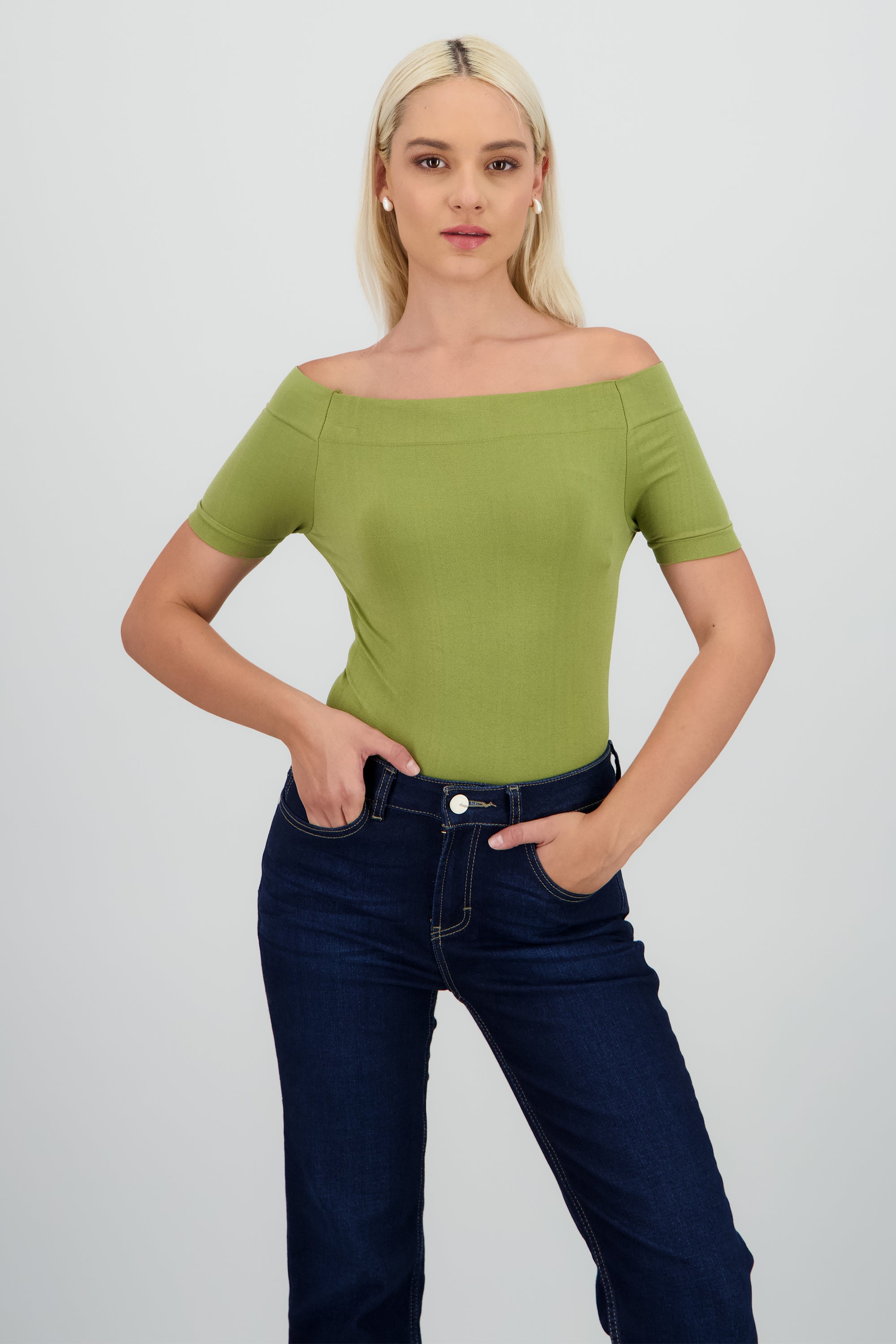 Bodysuit Liso Hombros Descubiertos OLIVO