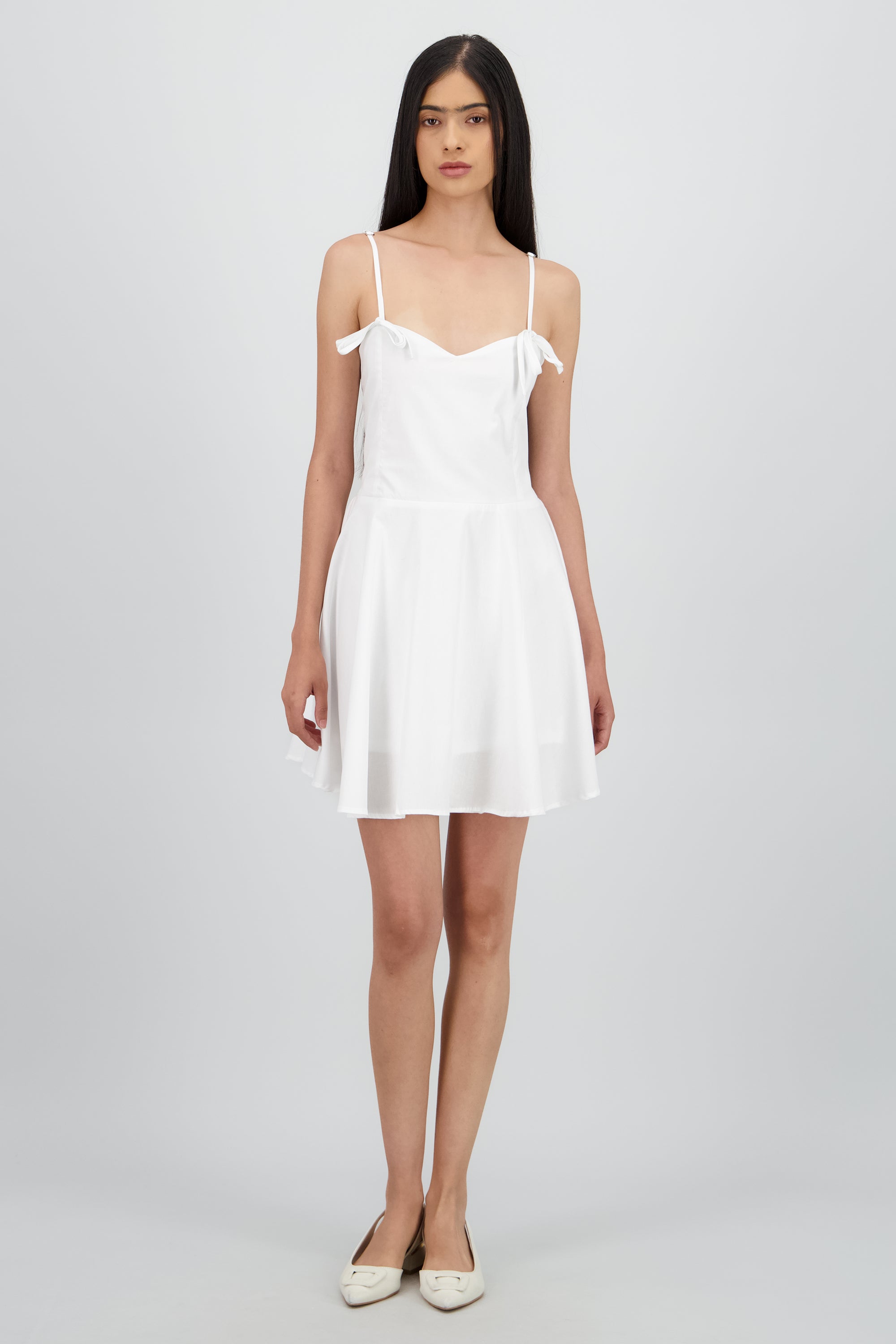Vestido fluido detalle moño BLANCO